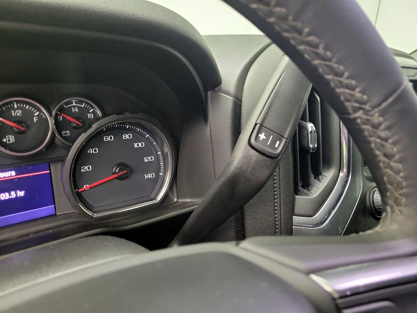 2021 Chevrolet Silverado 1500 LT - Photo 18