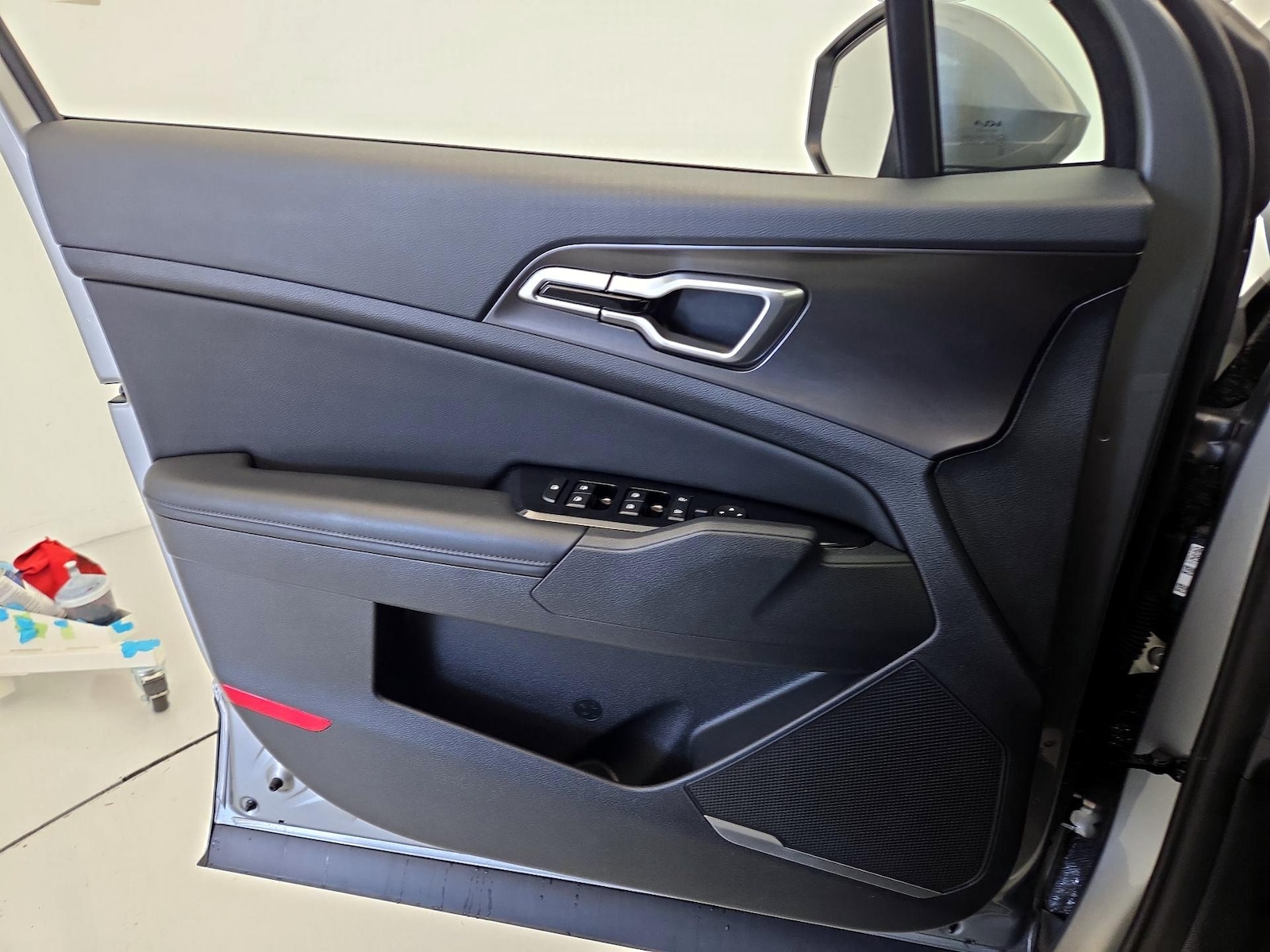 2025 Kia Sportage EX - Photo 11