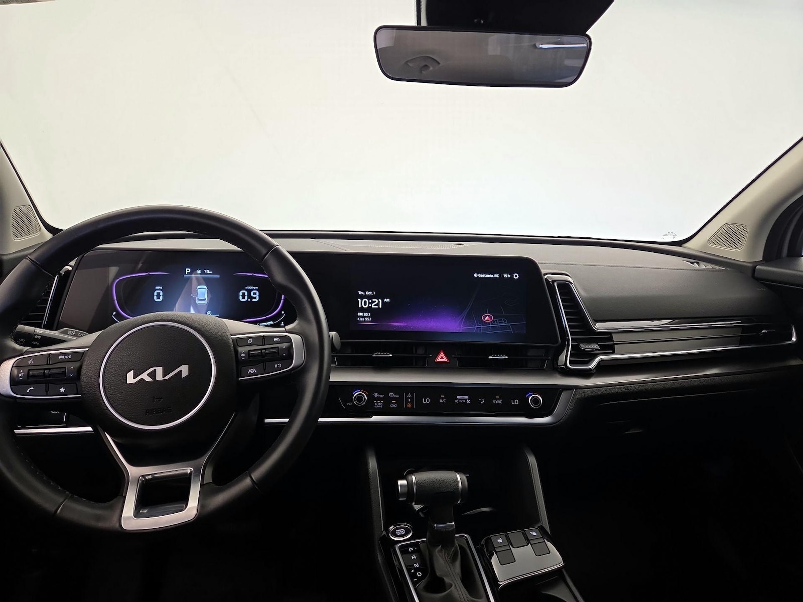 2025 Kia Sportage EX - Photo 8