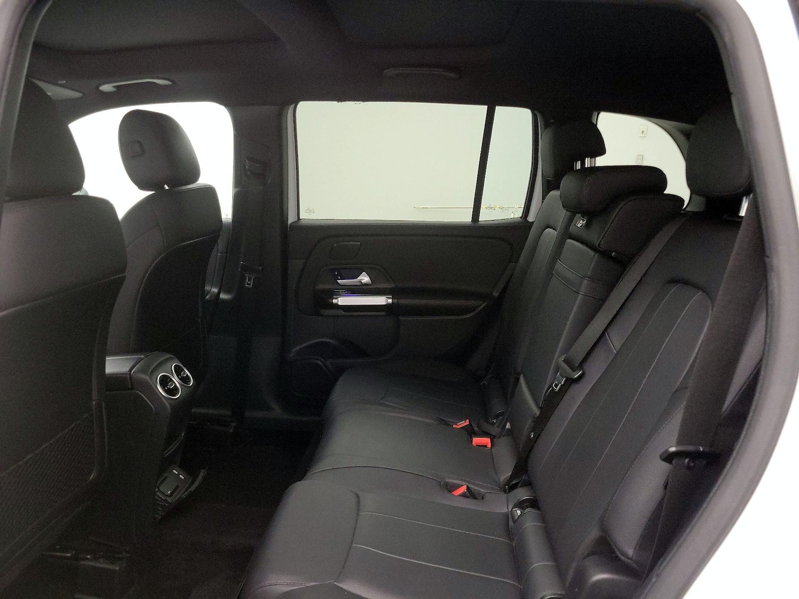 2025 Mercedes-Benz GLB Base - Photo 22