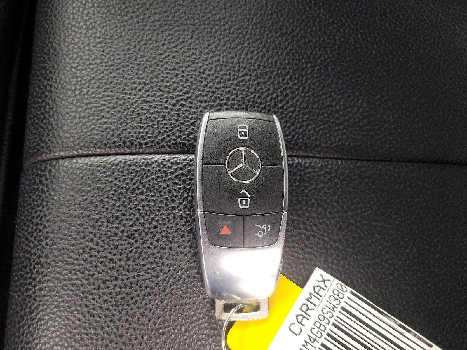 2025 Mercedes-Benz GLB Base - Photo 25