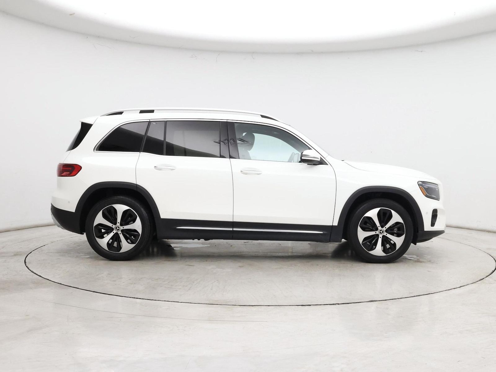 2025 Mercedes-Benz GLB Base - Photo 8