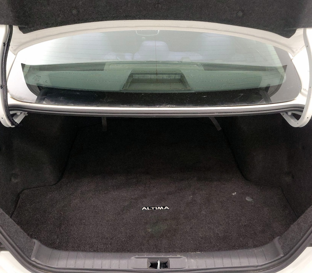 Trunk/Cargo (Seats Up)