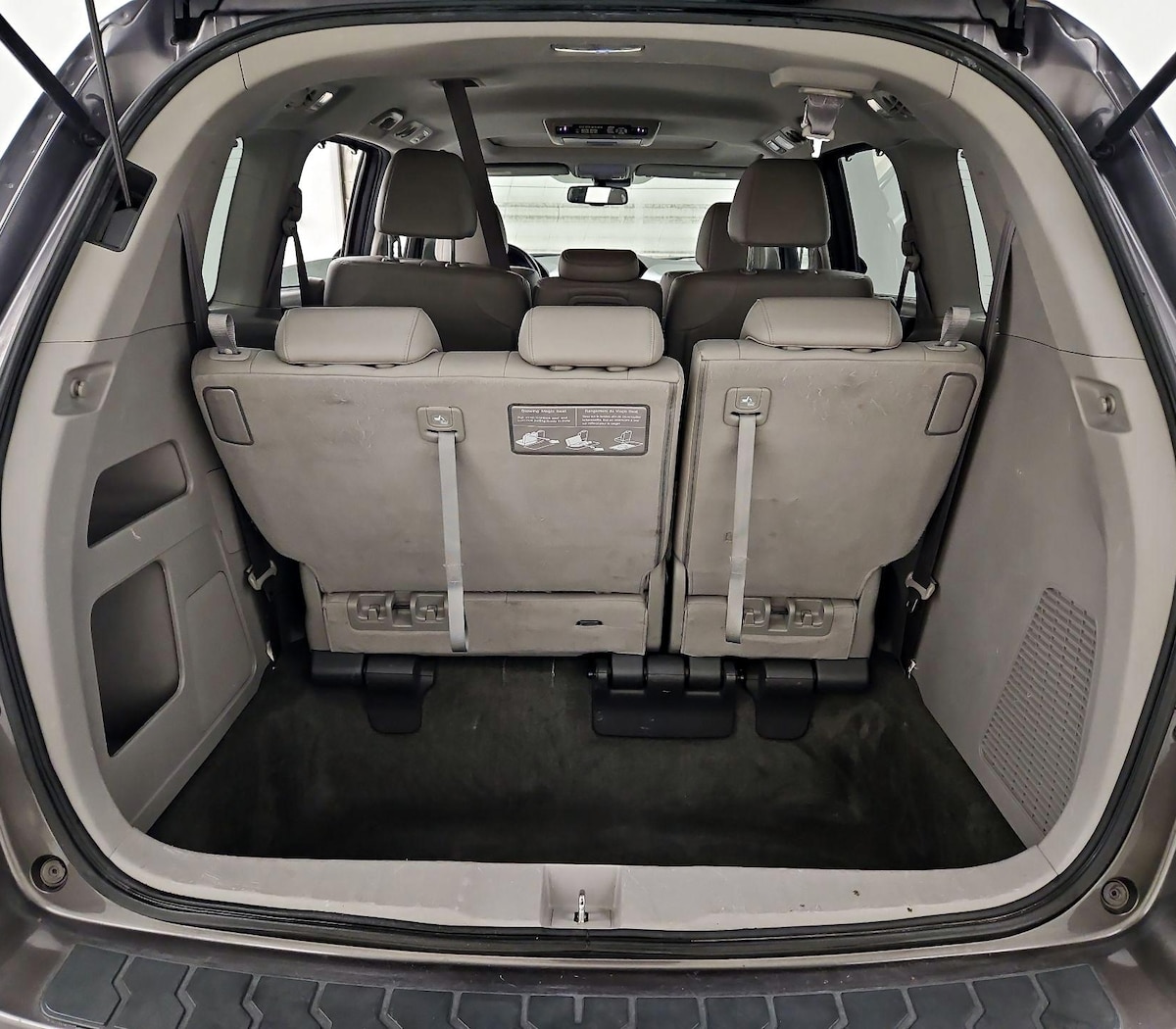 Trunk/Cargo (Seats Up)