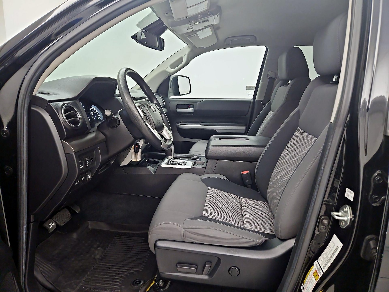 Power Seat(s) & Side Airbags