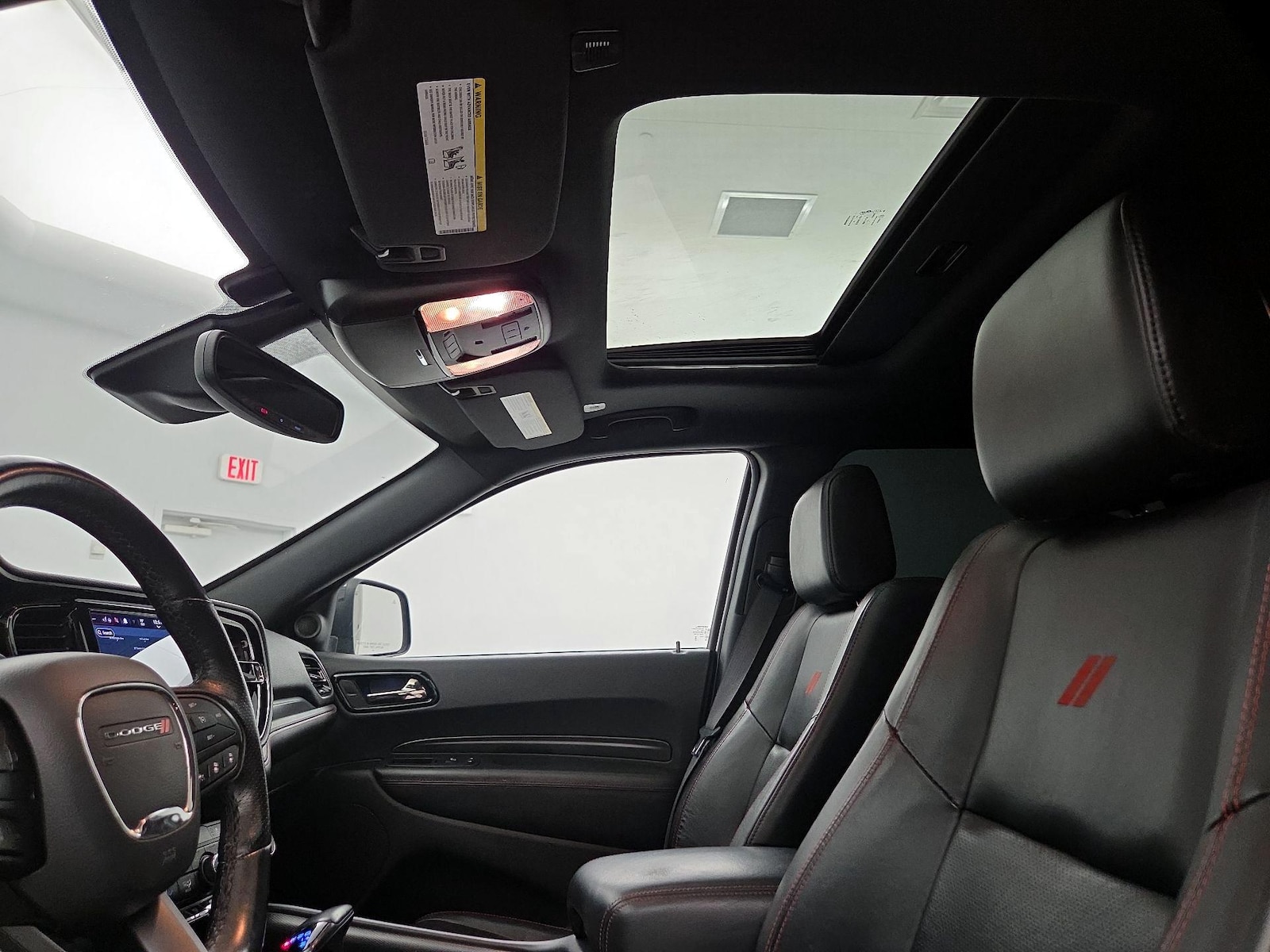 Sunroof(s) & Overhead Airbags