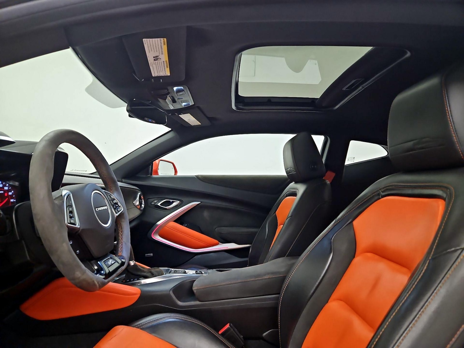 Sunroof(s) & Overhead Airbags