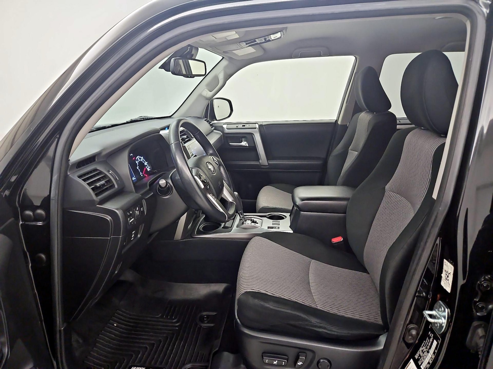 Power Seat(s) & Side Airbags