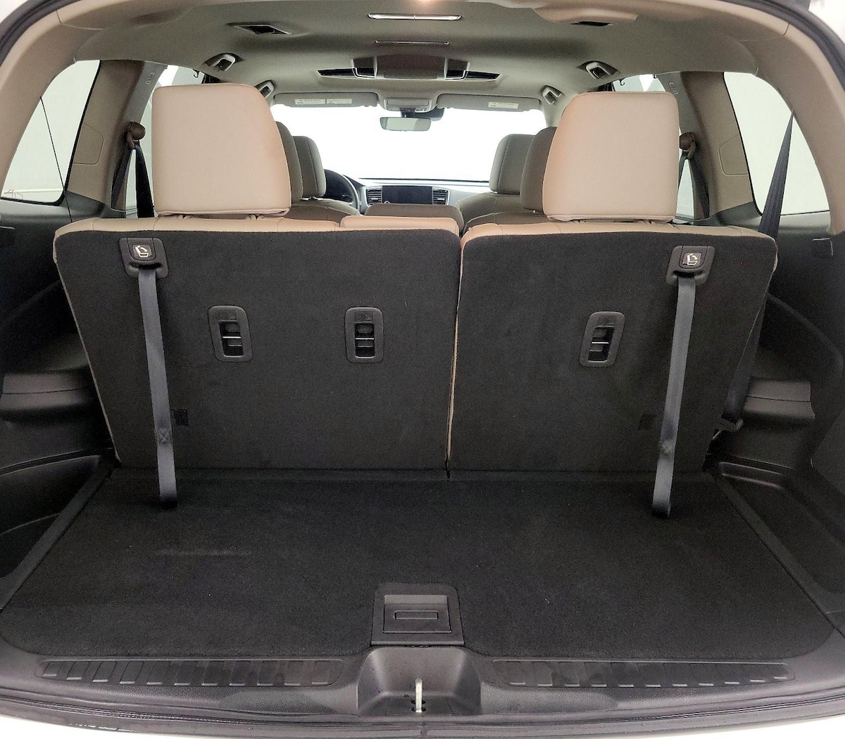 Trunk/Cargo (Seats Up)