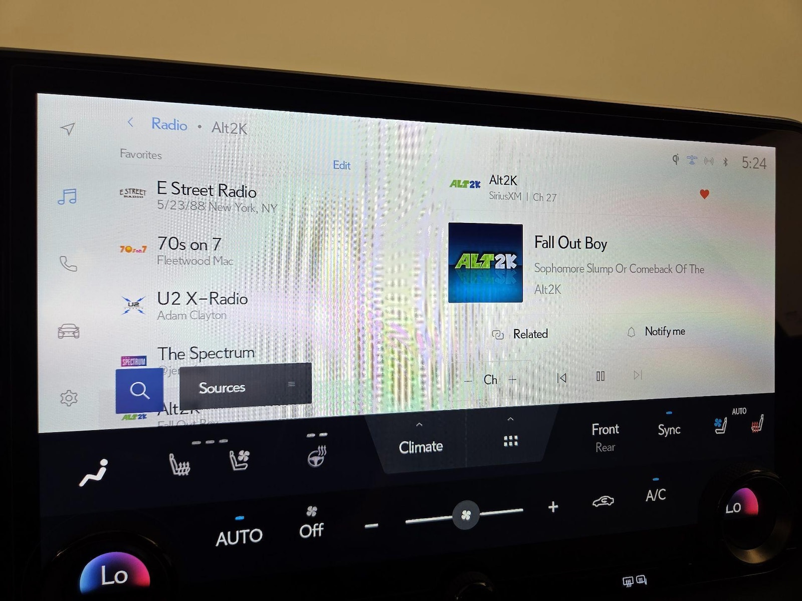 2025 Lexus RX 350 - Photo 17