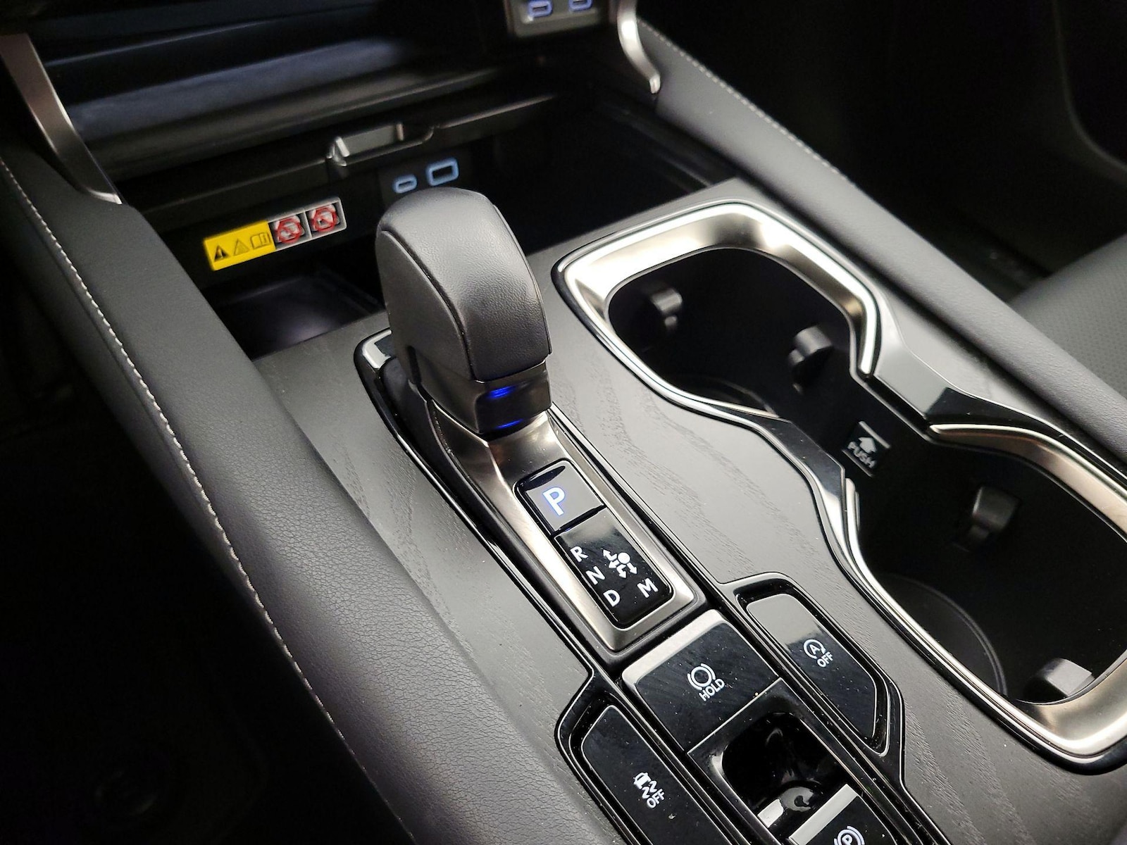 2025 Lexus RX 350 - Photo 18