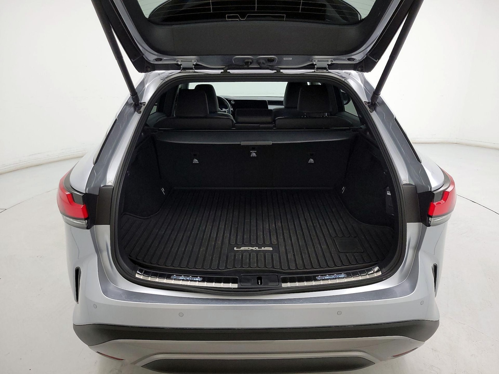 2025 Lexus RX 350 - Photo 22