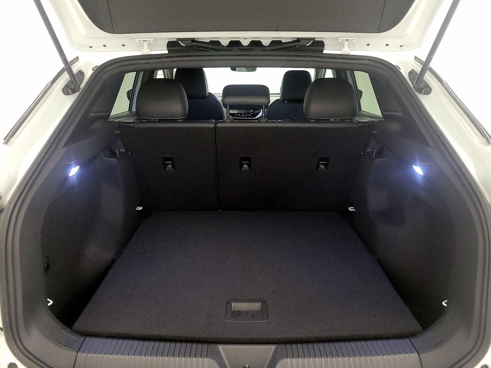 2023 Volkswagen ID.4 PRO - Photo 22