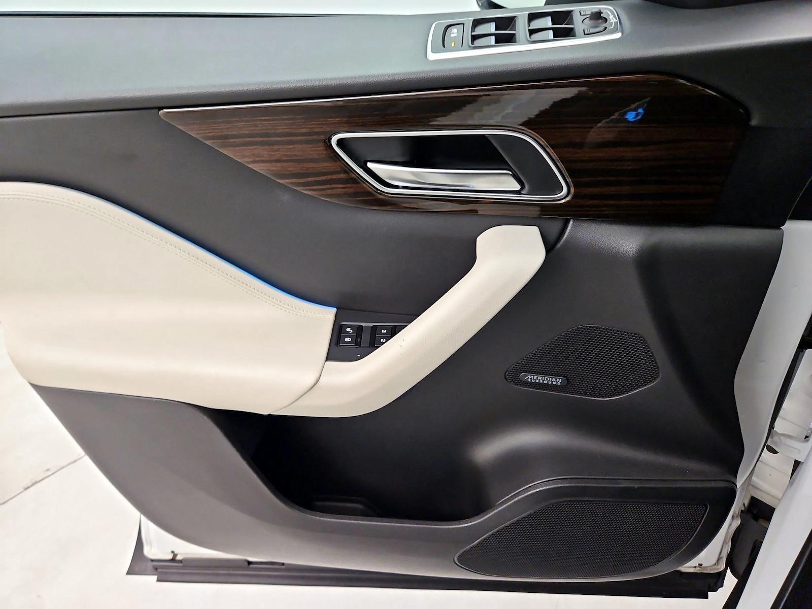 2020 Jaguar F-Pace Prestige - Photo 13