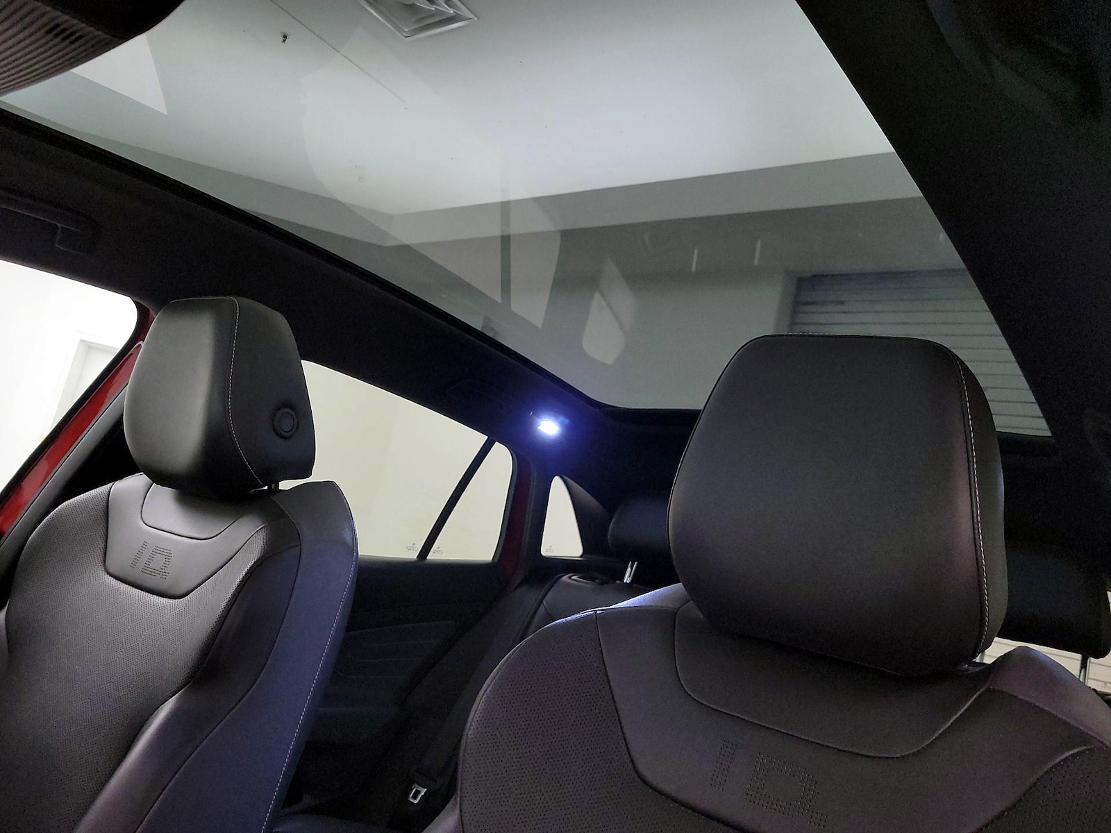 Skylight(s) & Overhead Airbags