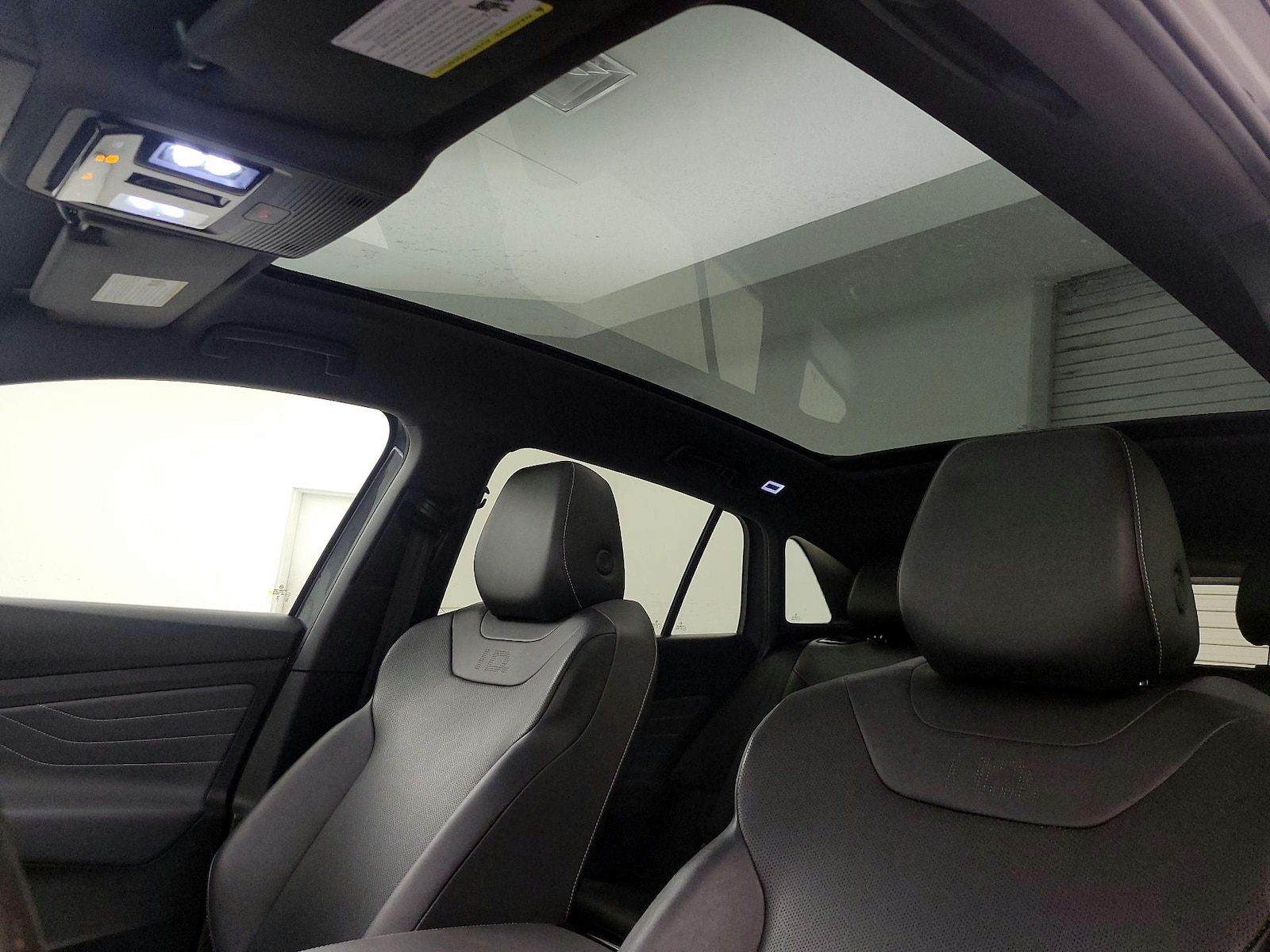Skylight(s) & Overhead Airbags