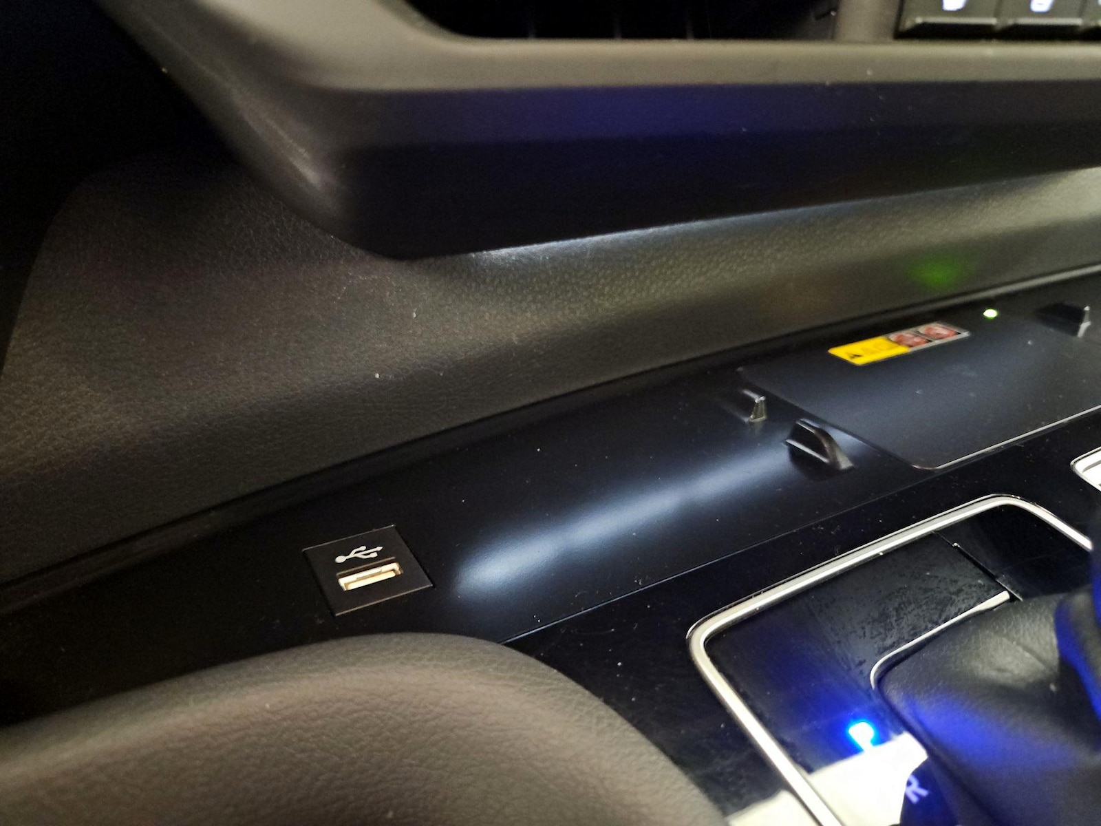 2025 Toyota Sienna Platinum - Photo 19