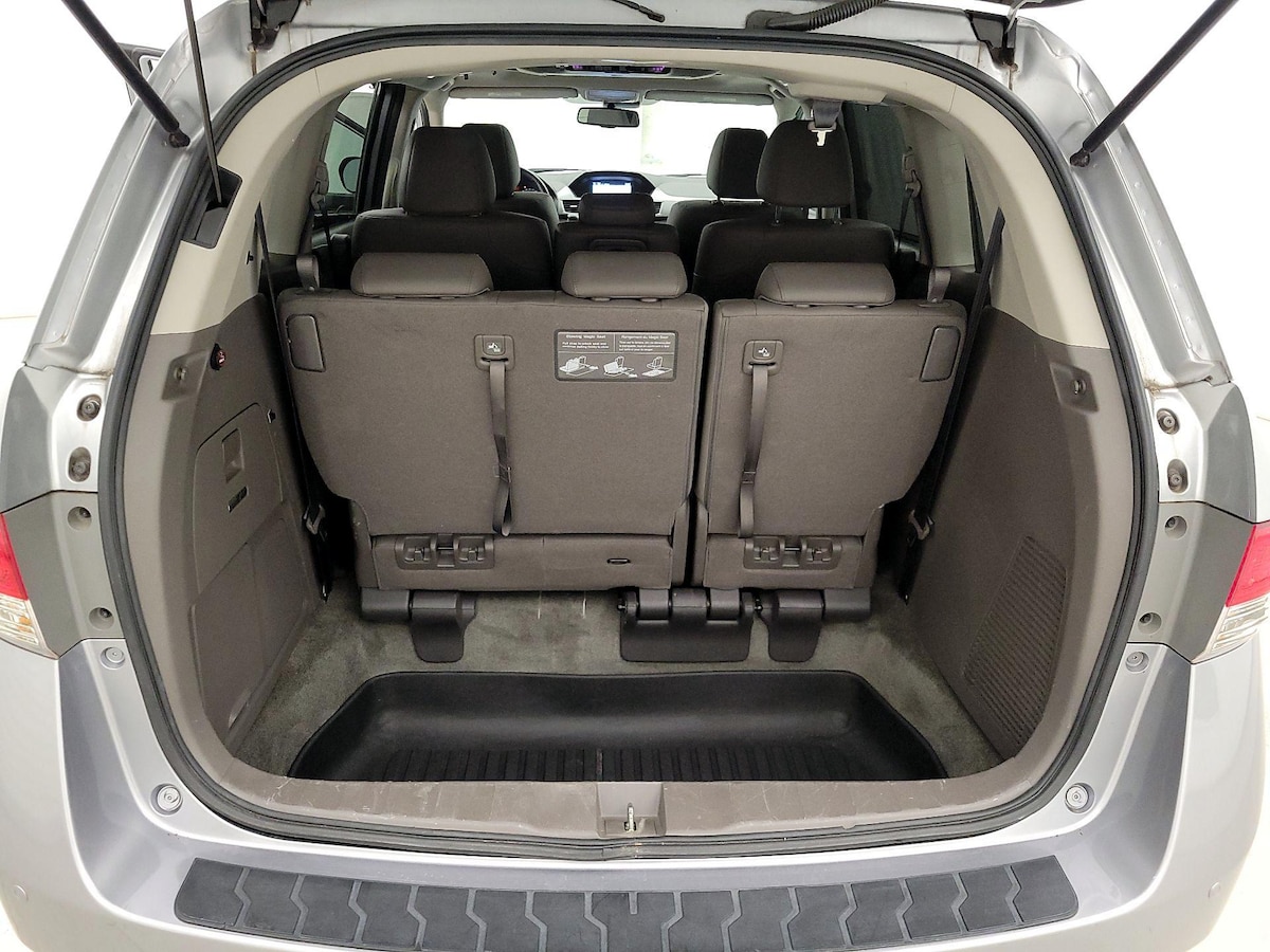 Trunk/Cargo (Seats Up)