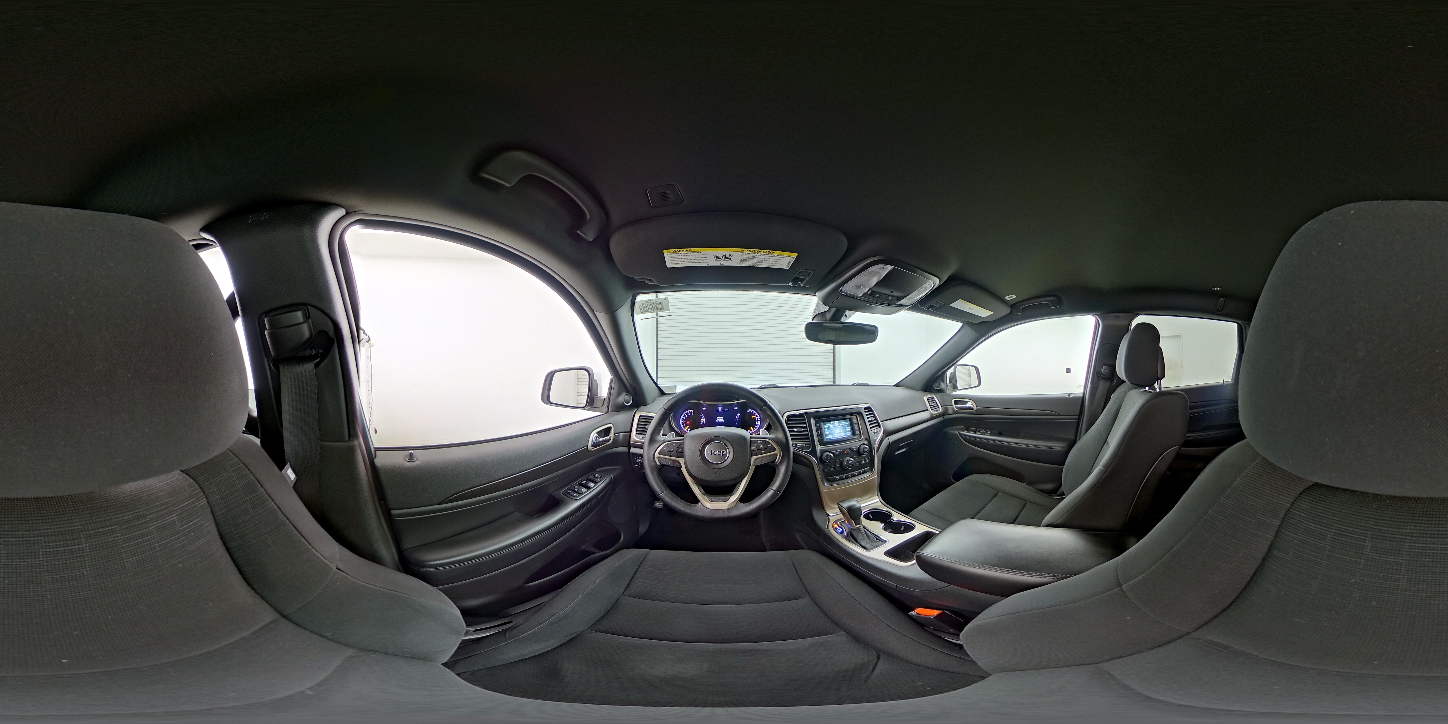 2017 Jeep Grand Cherokee Laredo - Photo 26