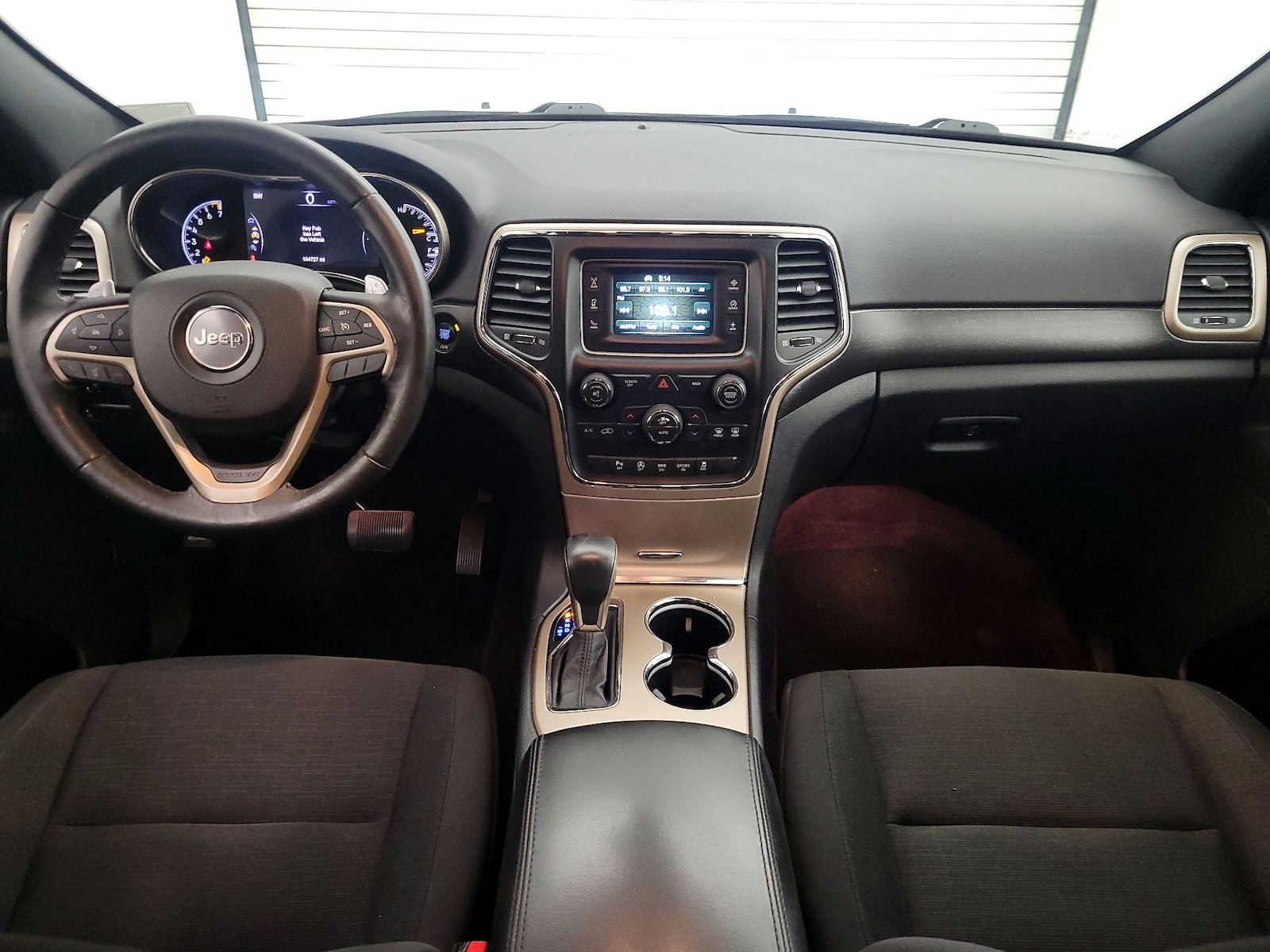 2017 Jeep Grand Cherokee Laredo - Photo 10