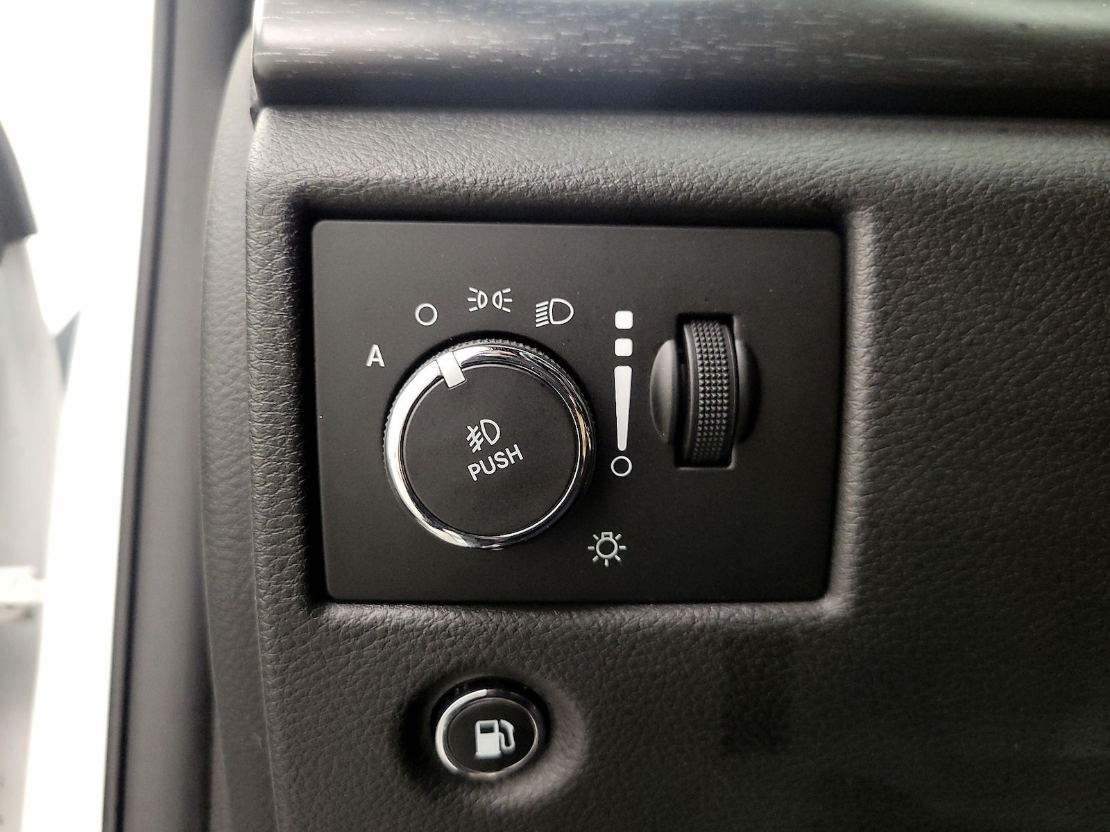 2017 Jeep Grand Cherokee Laredo - Photo 14