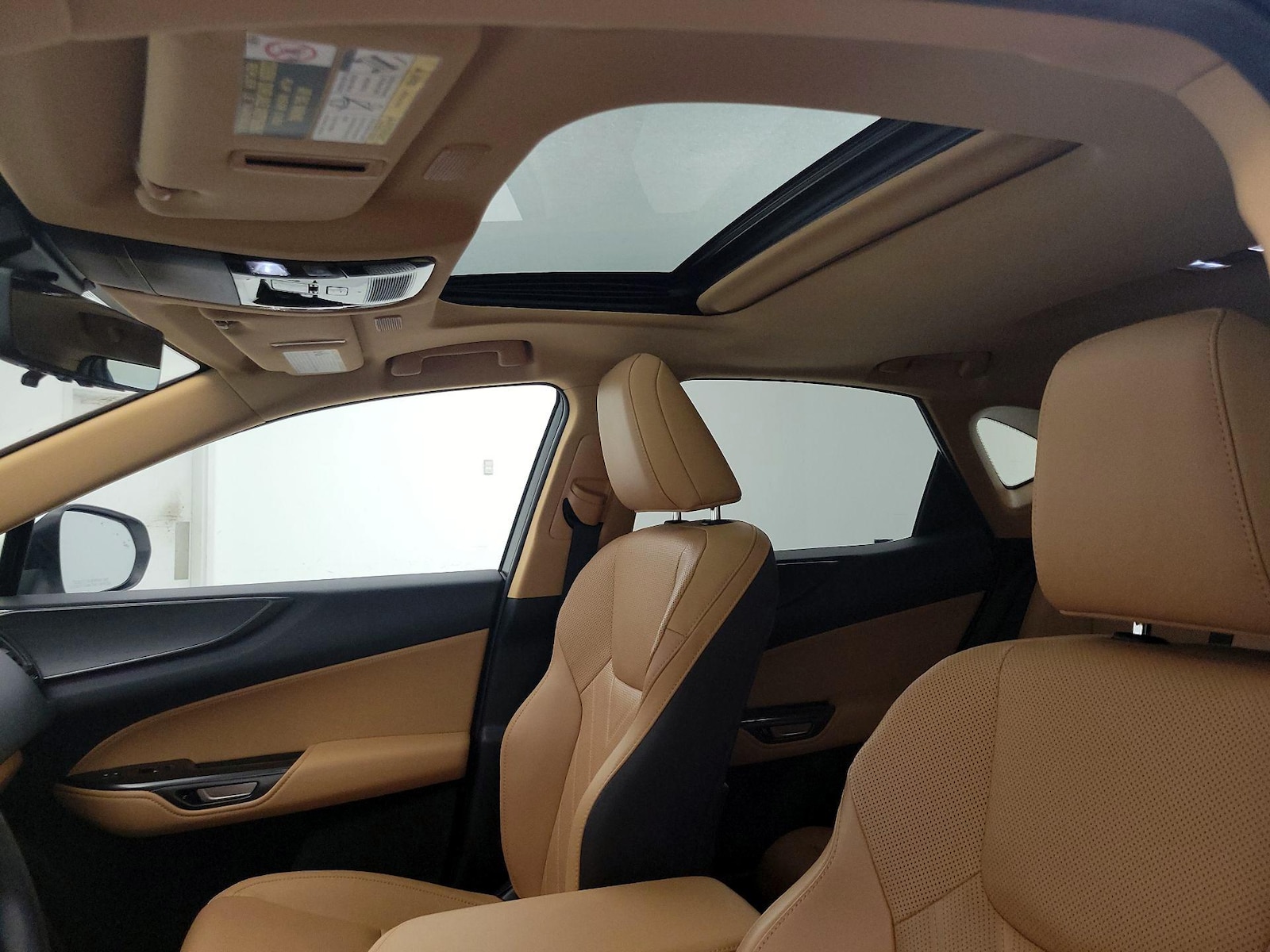 Sunroof(s) & Overhead Airbags
