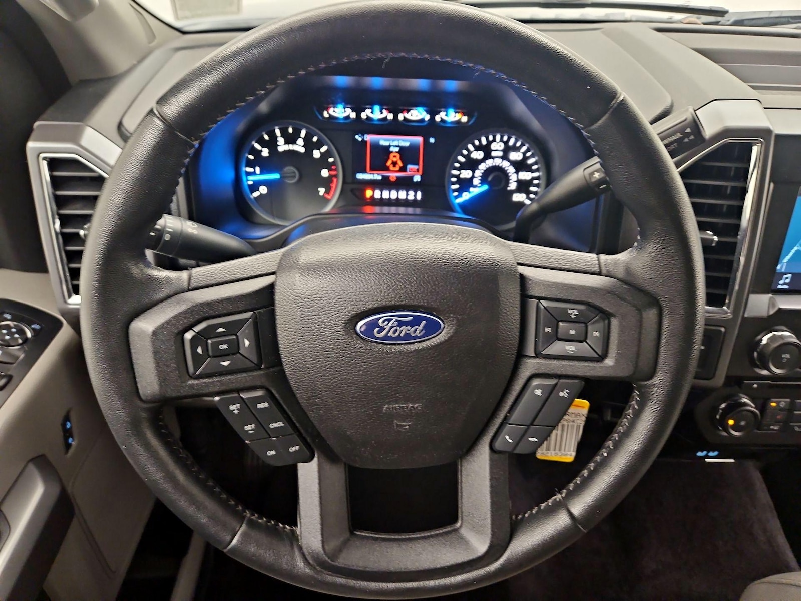 2017 Ford F-150 XLT - Photo 11