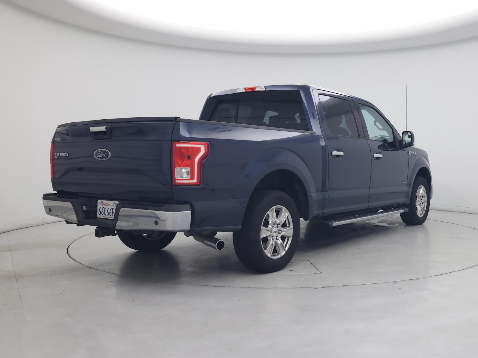 2017 Ford F-150 XLT - Photo 9