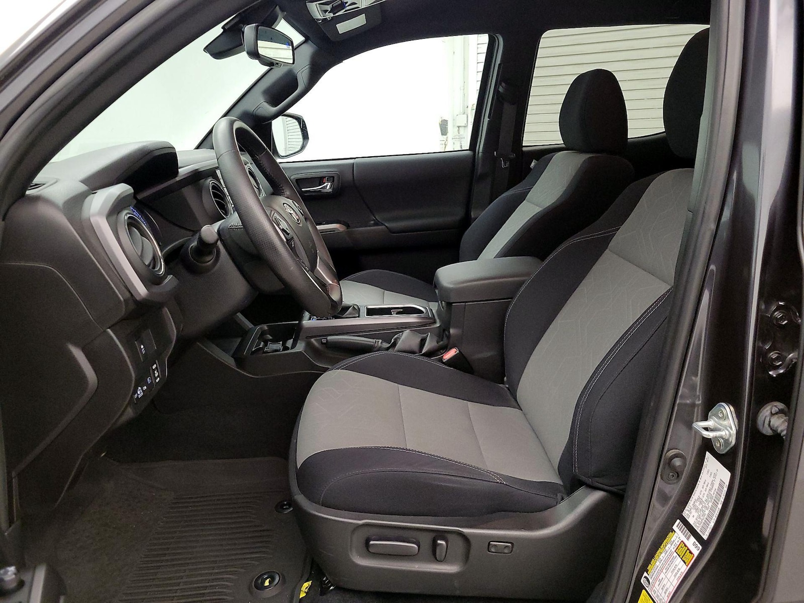 Power Seat(s) & Side Airbags