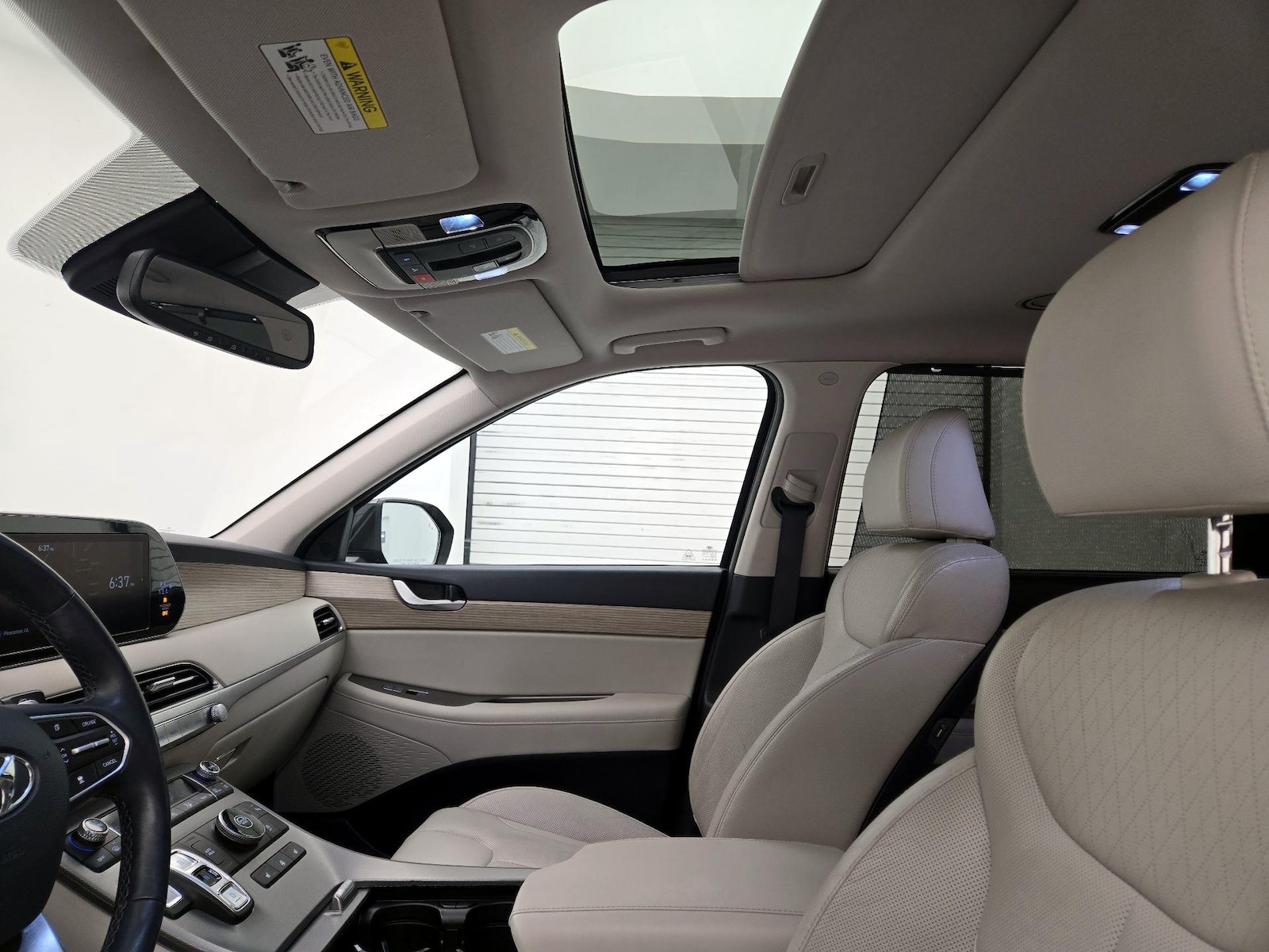 Sunroof(s) & Overhead Airbags