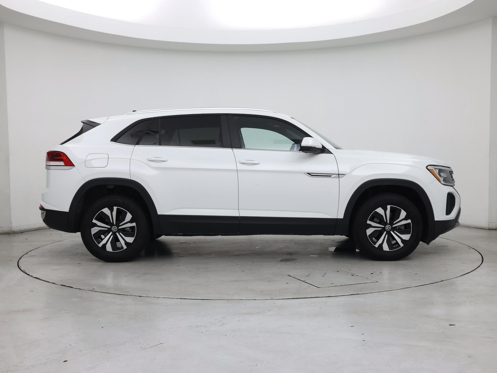 2025 Volkswagen Atlas Cross Sport SE - Photo 8