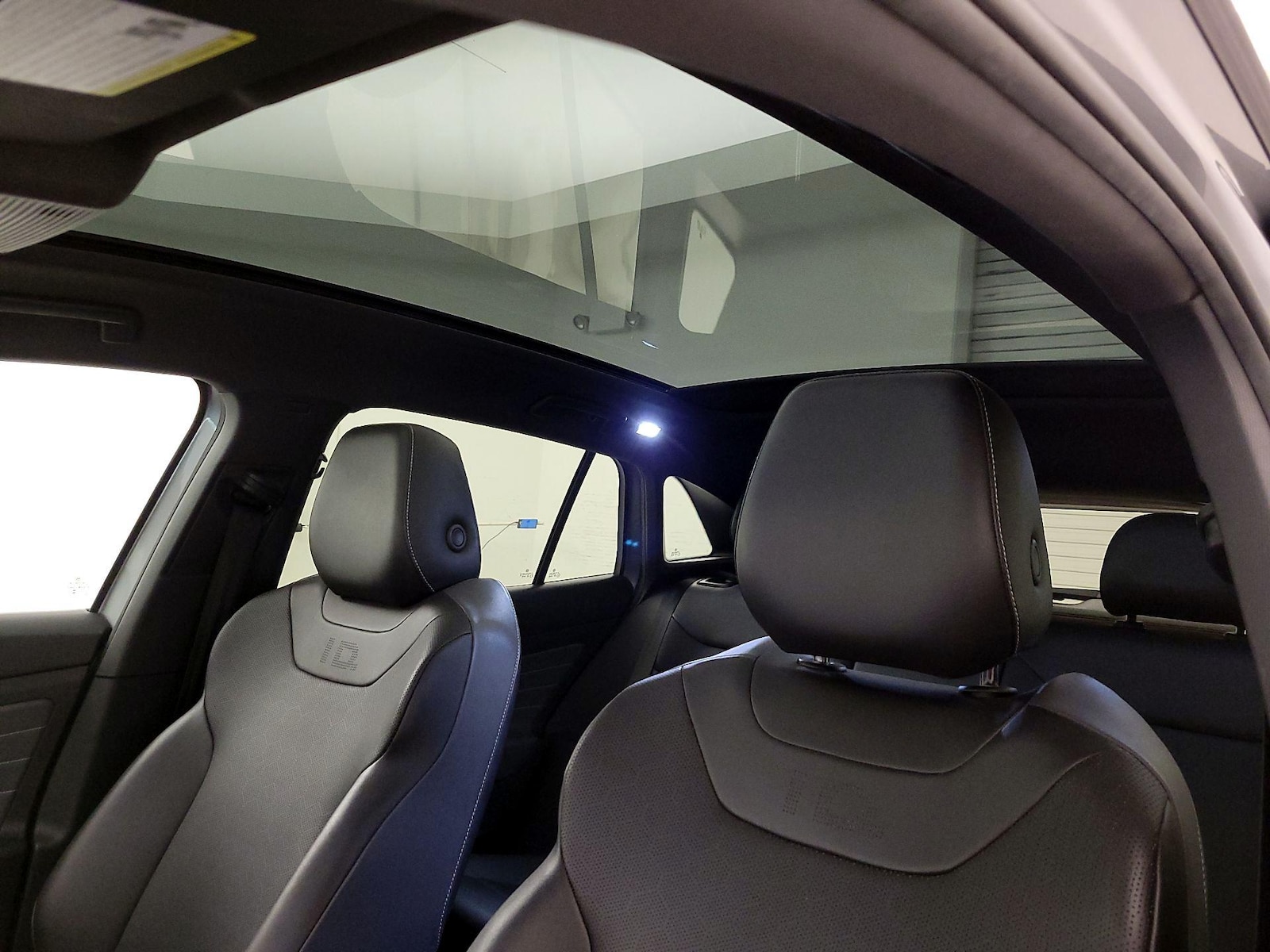Skylight(s) & Overhead Airbags