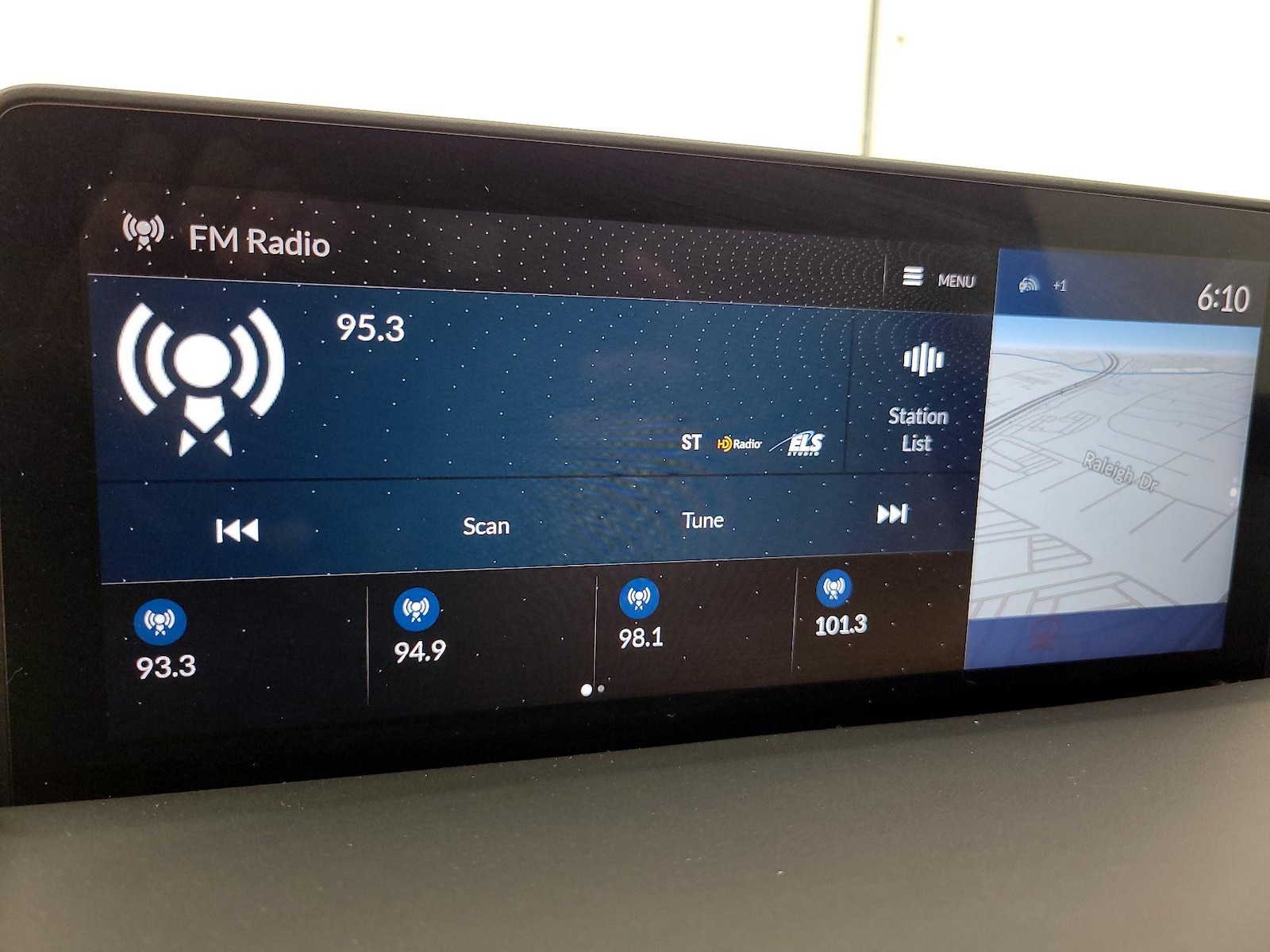 2025 Acura RDX Technology Package - Photo 17