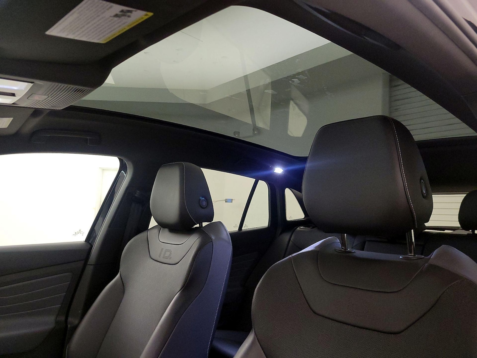 Skylight(s) & Overhead Airbags