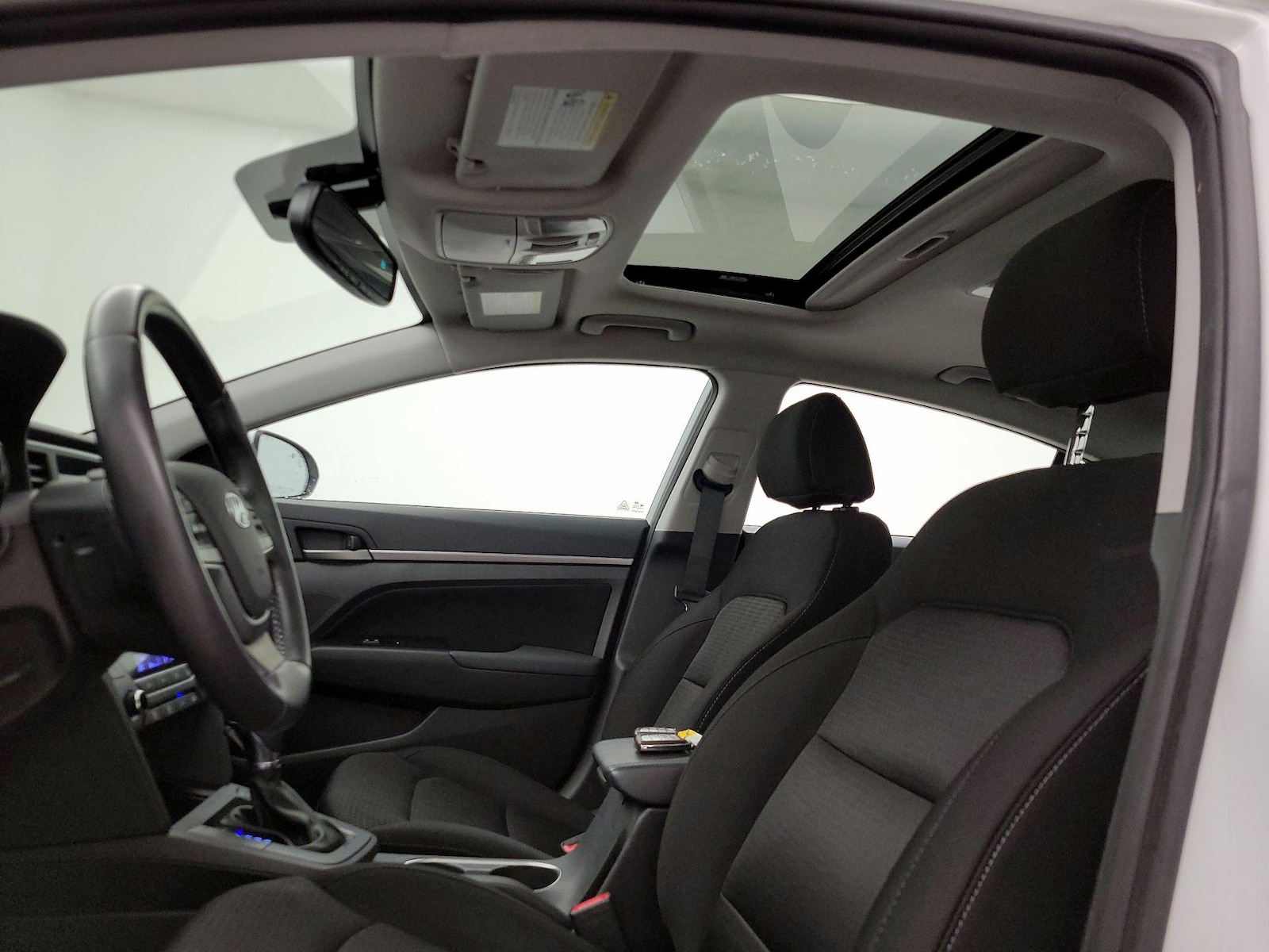 Sunroof(s) & Overhead Airbags