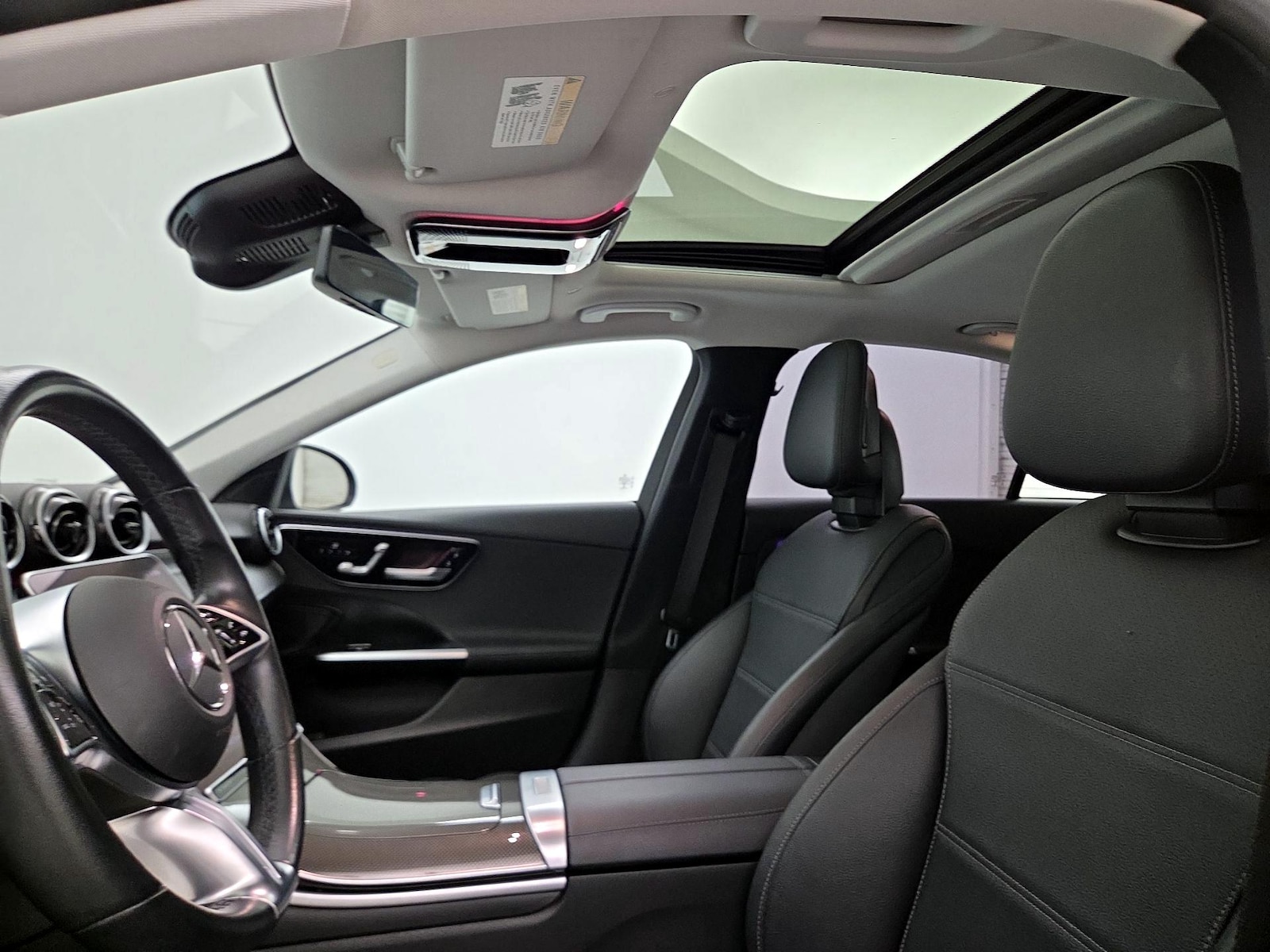 Sunroof(s) & Overhead Airbags