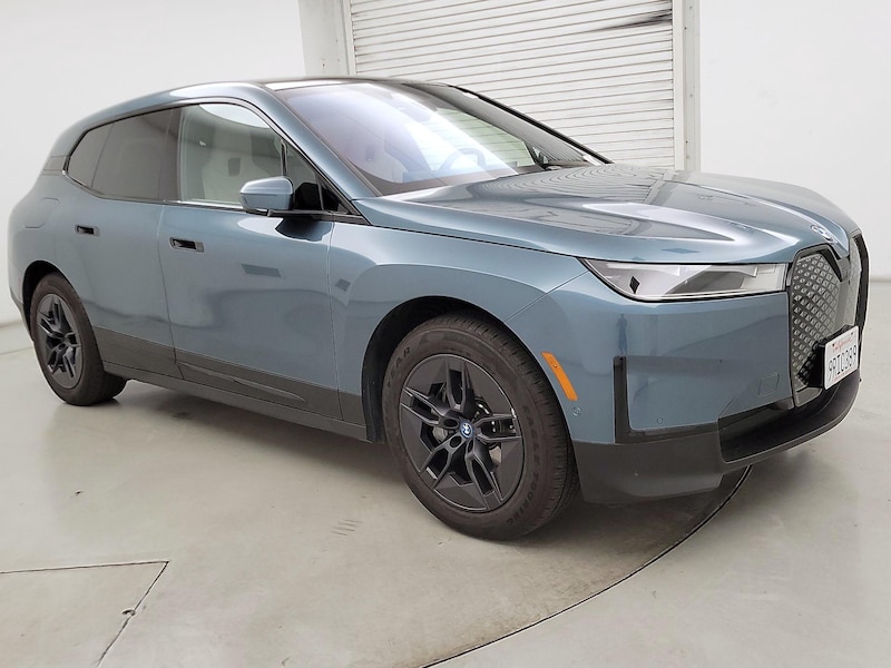 2025 BMW iX XDrive50i