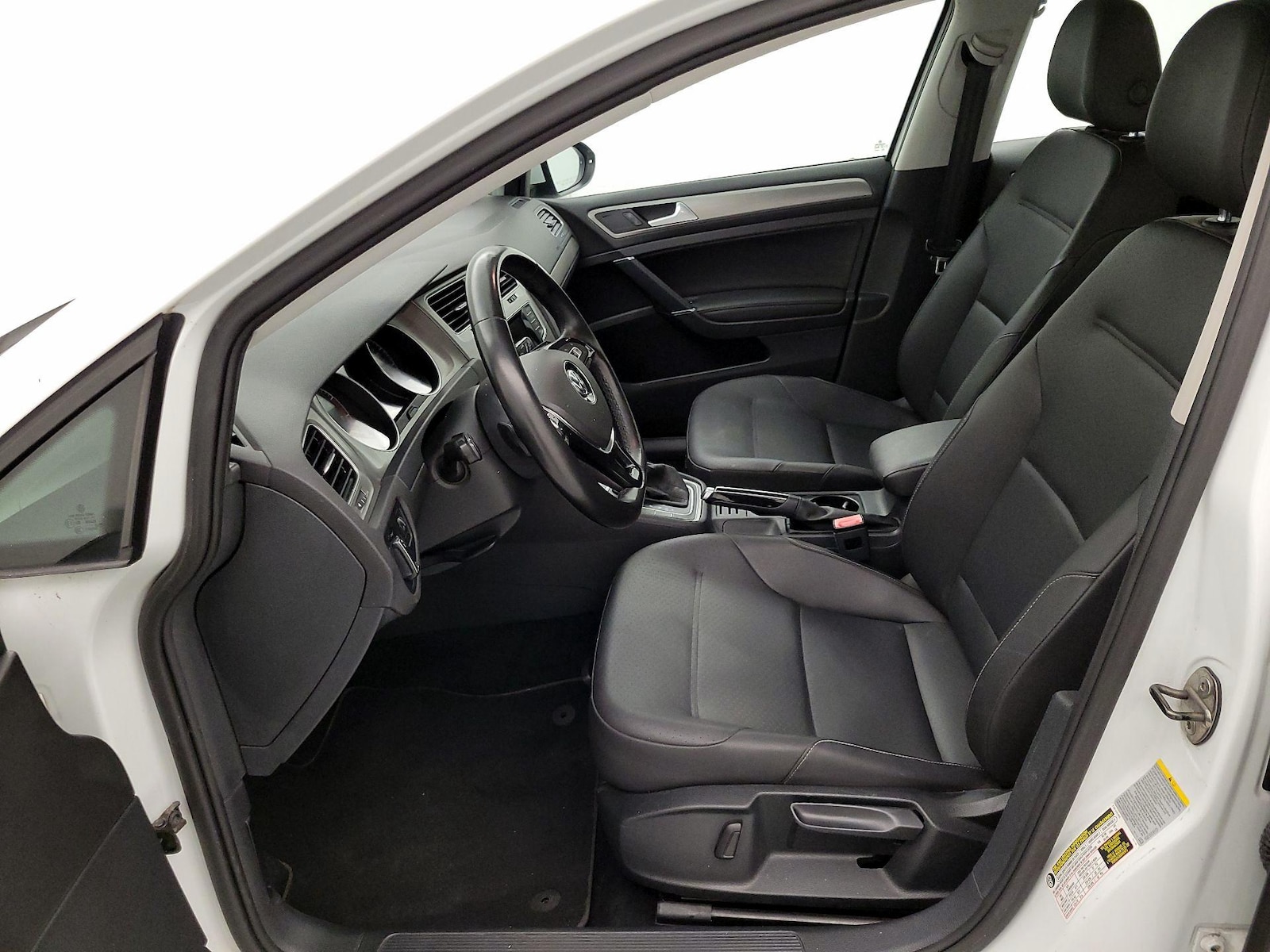 Side Airbags & Leatherette Seats