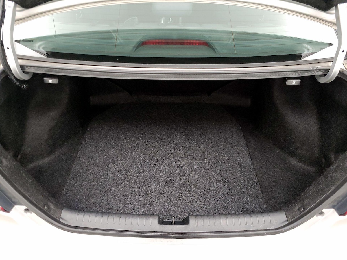 Trunk/Cargo (Seats Up)