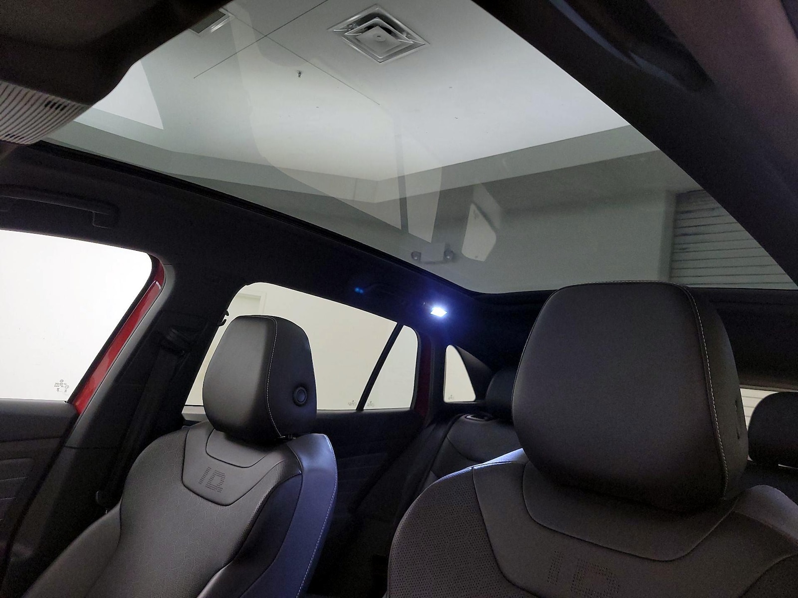Skylight(s) & Overhead Airbags