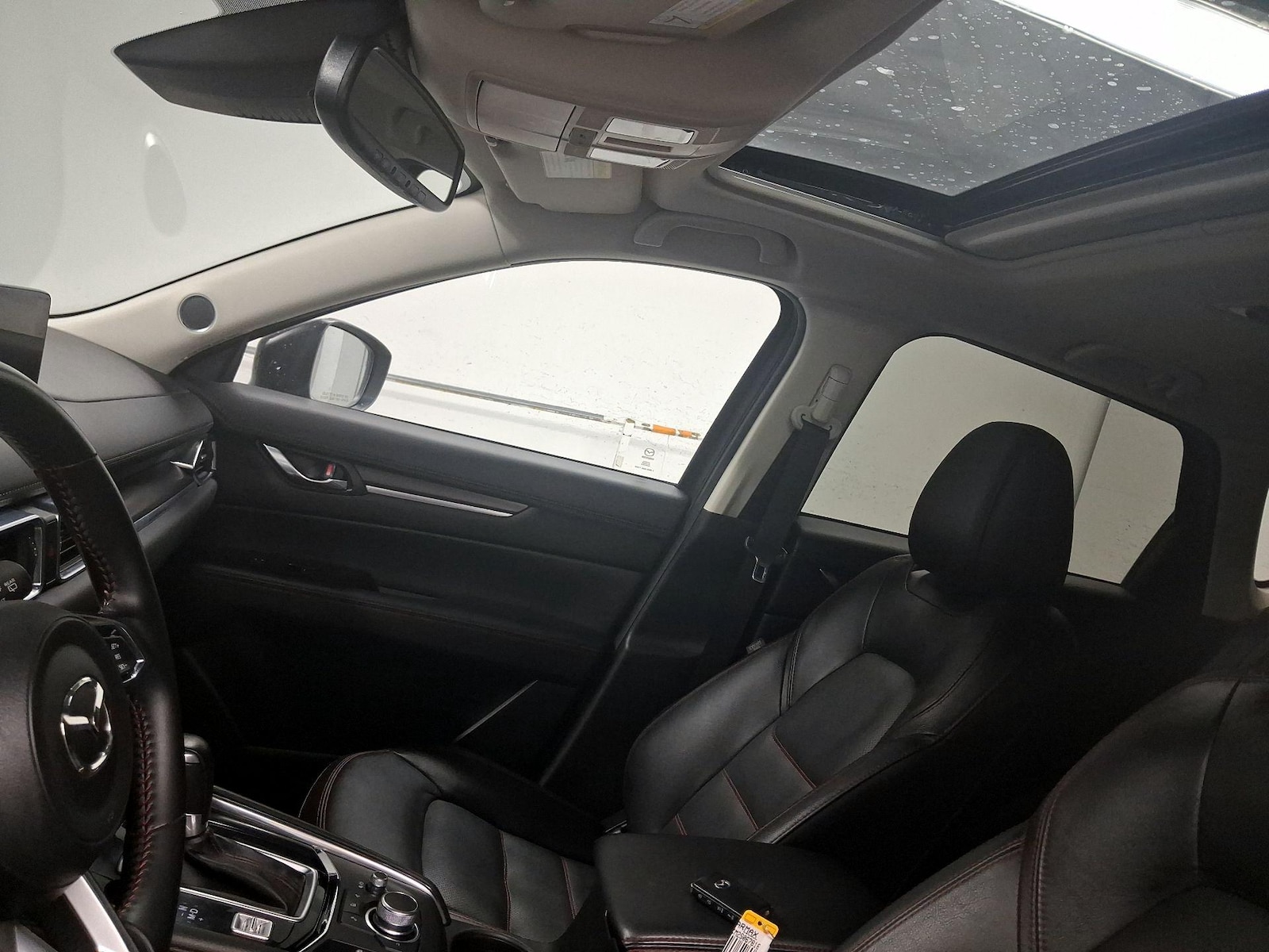 Sunroof(s) & Overhead Airbags