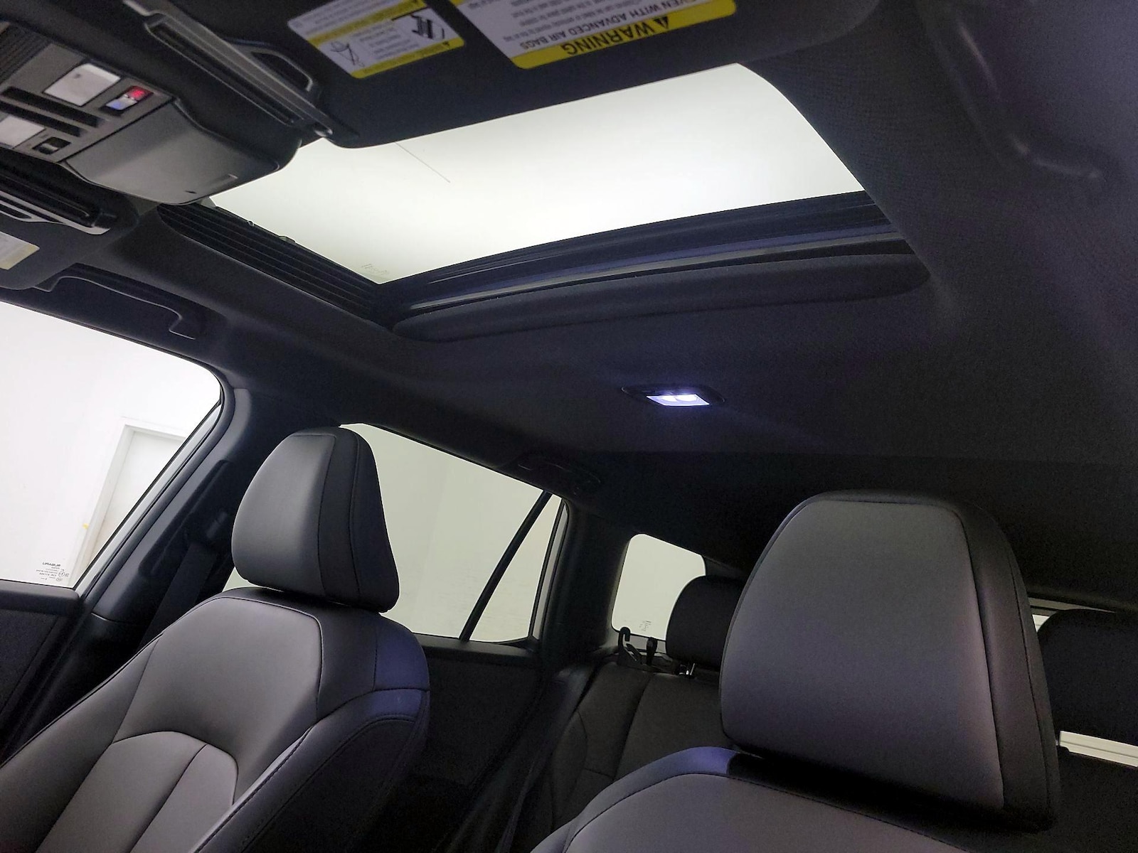 Sunroof(s) & Overhead Airbags