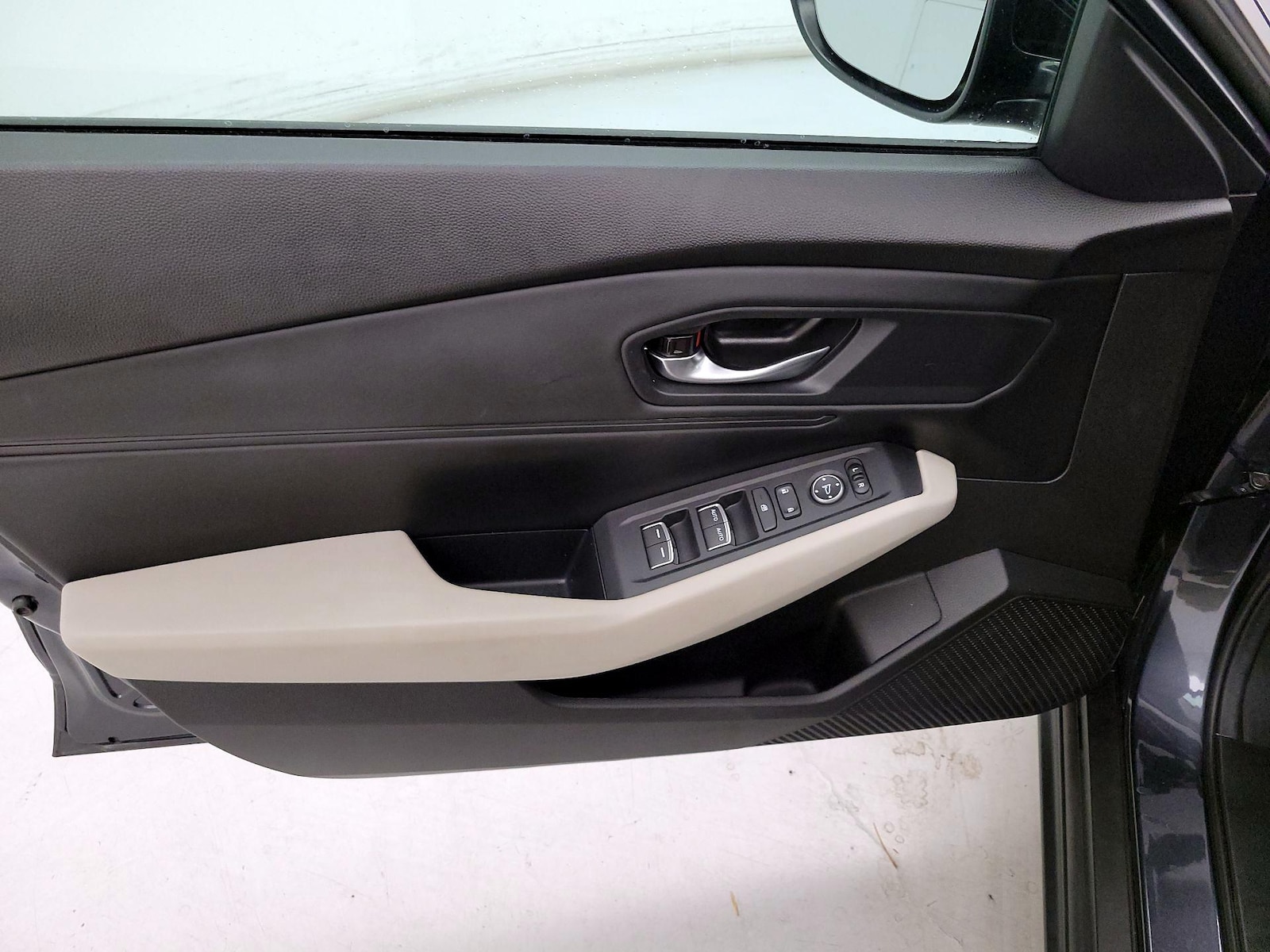 2025 Honda Accord SE - Photo 13
