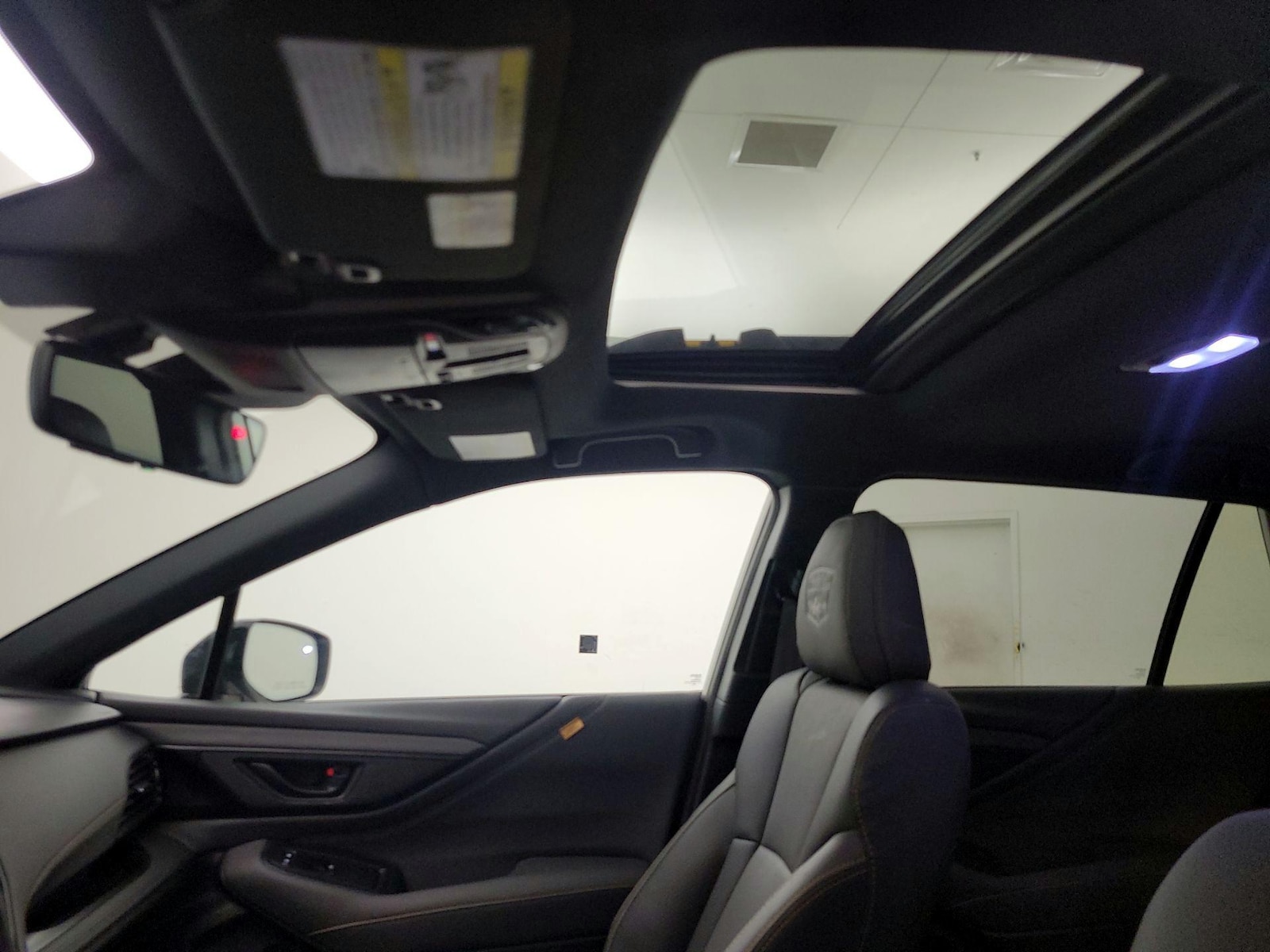 Sunroof(s) & Overhead Airbags