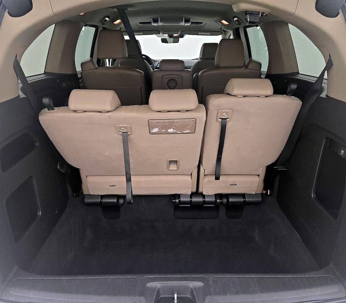 Trunk/Cargo (Seats Up)