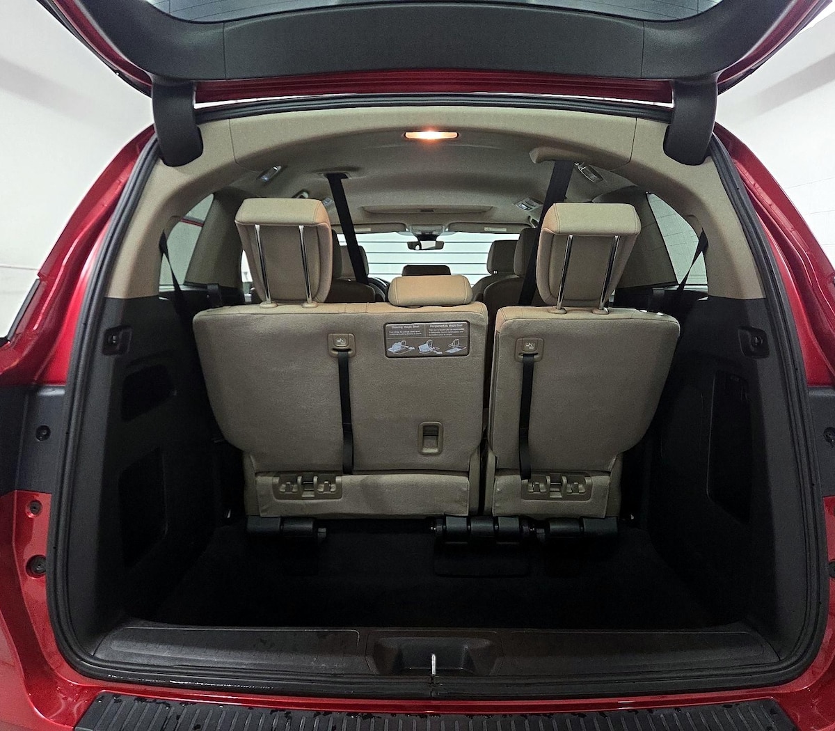 Trunk/Cargo (Seats Up)