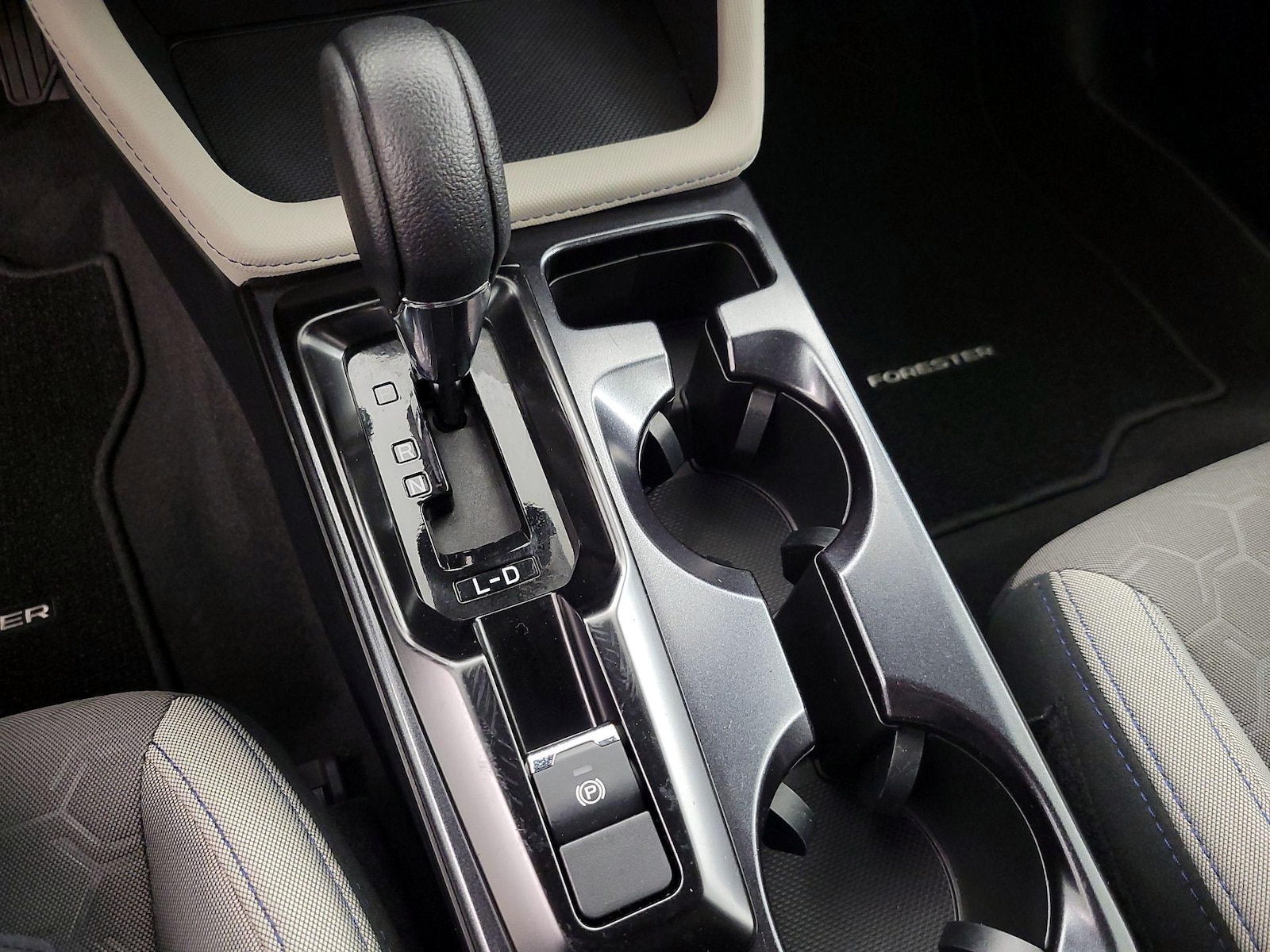 2026 Subaru Forester Base - Photo 18