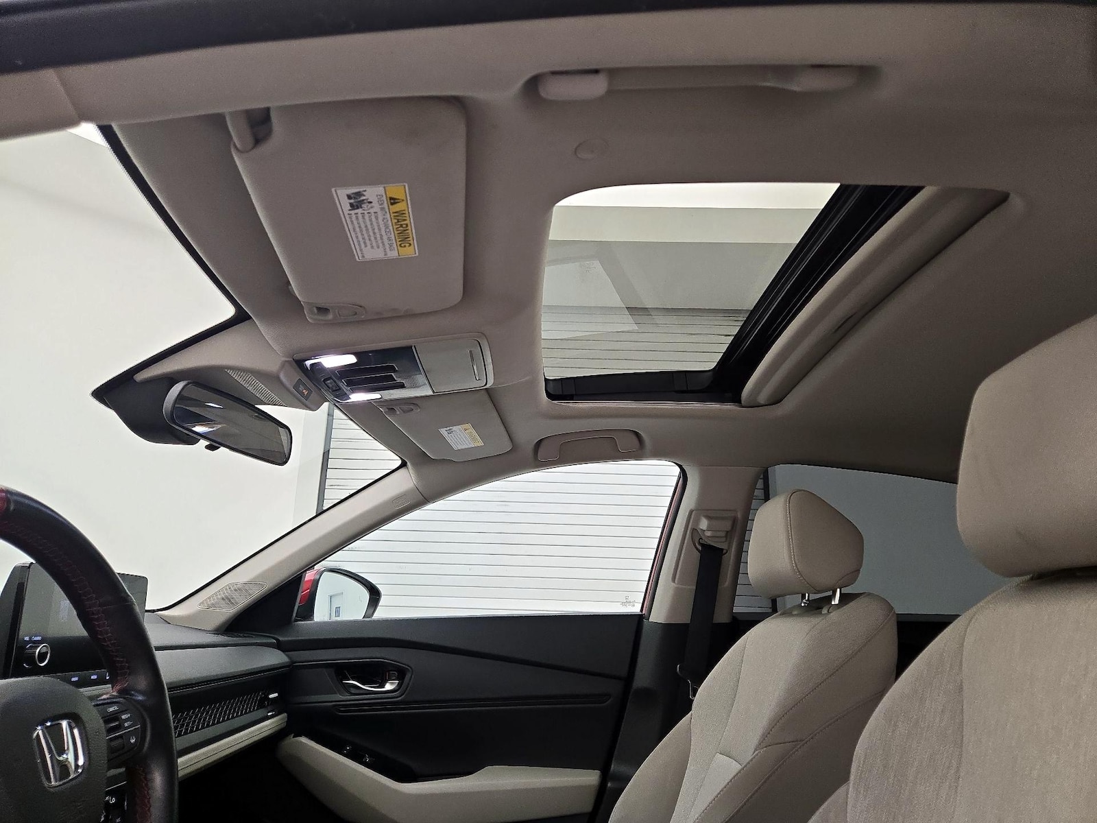Sunroof(s) & Overhead Airbags