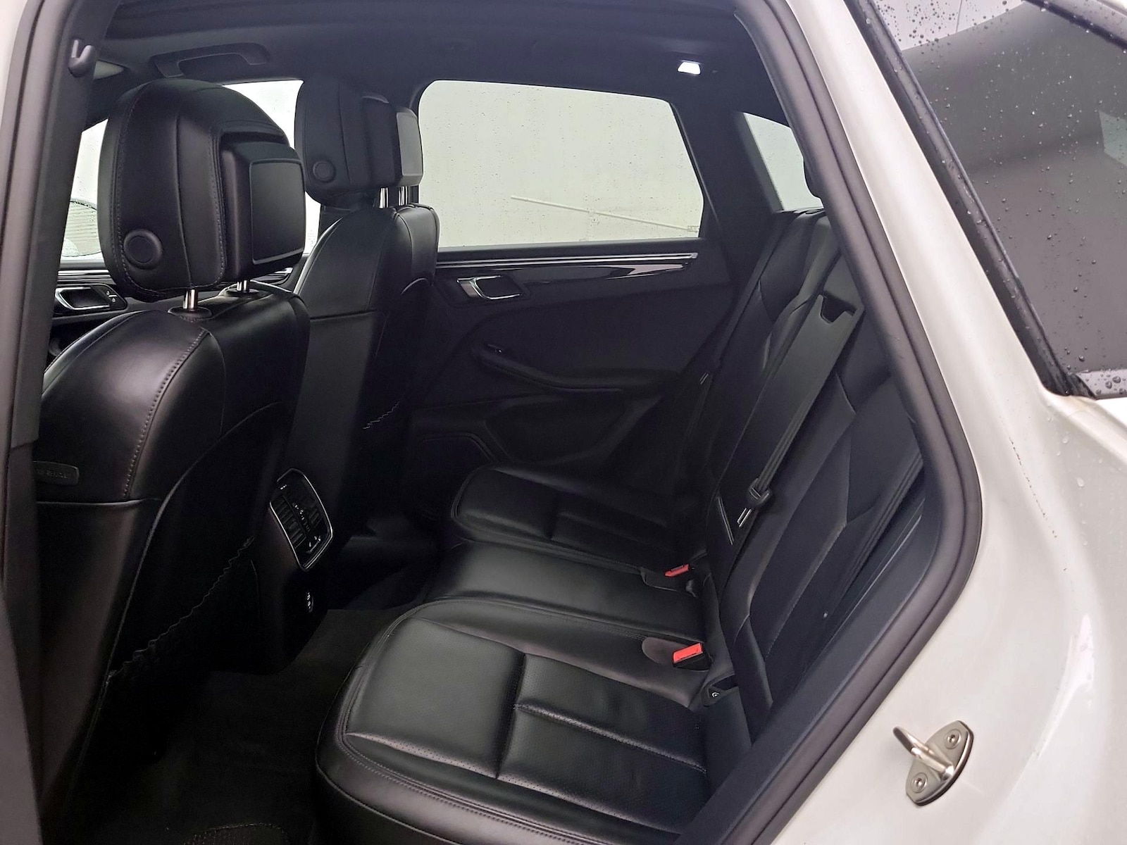 Rear Air Conditioning