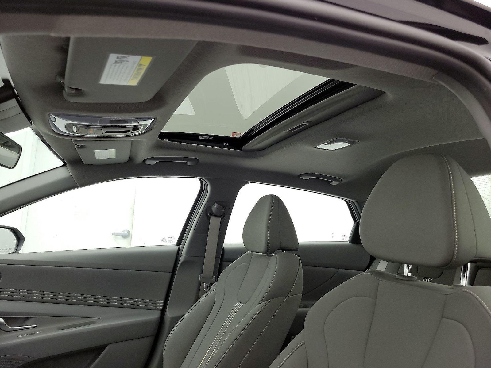 Sunroof(s) & Overhead Airbags